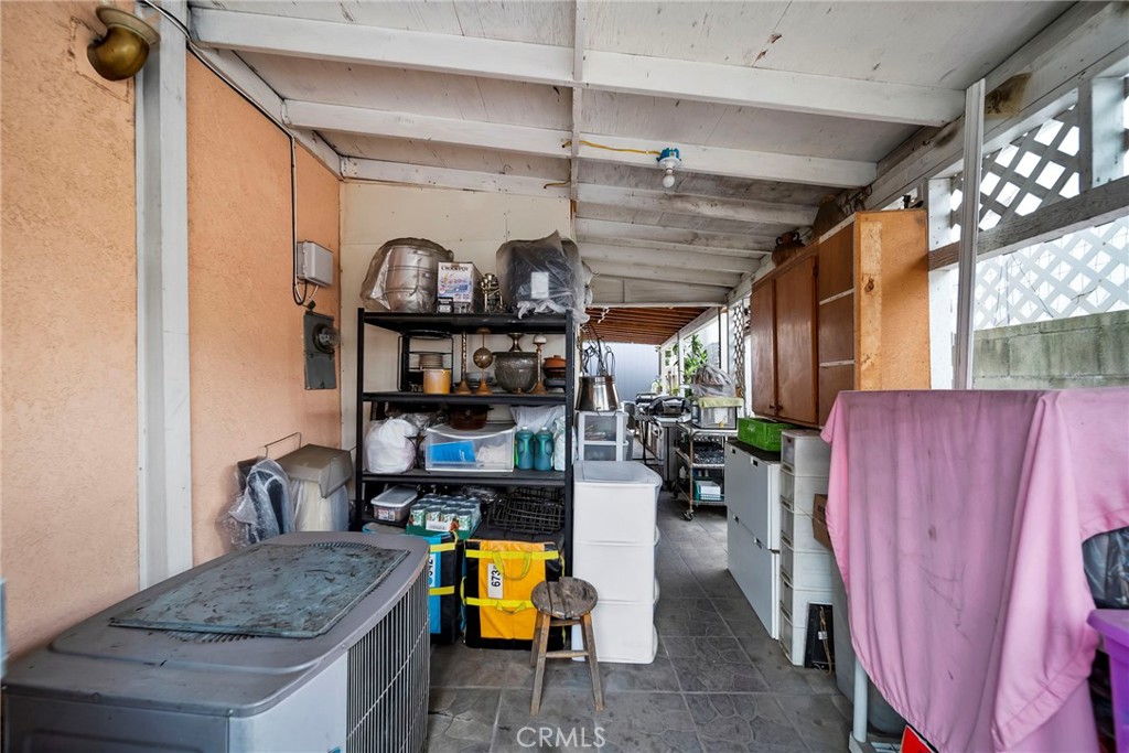 Los Angeles, California, 90041, United States, ,Residential,For Sale,2013561