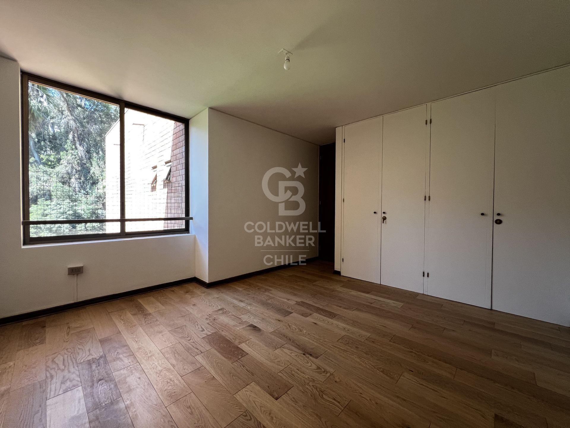 Vitacura, Chile, 4 Bedrooms Bedrooms, ,5 BathroomsBathrooms,Residential,For Sale,1767122