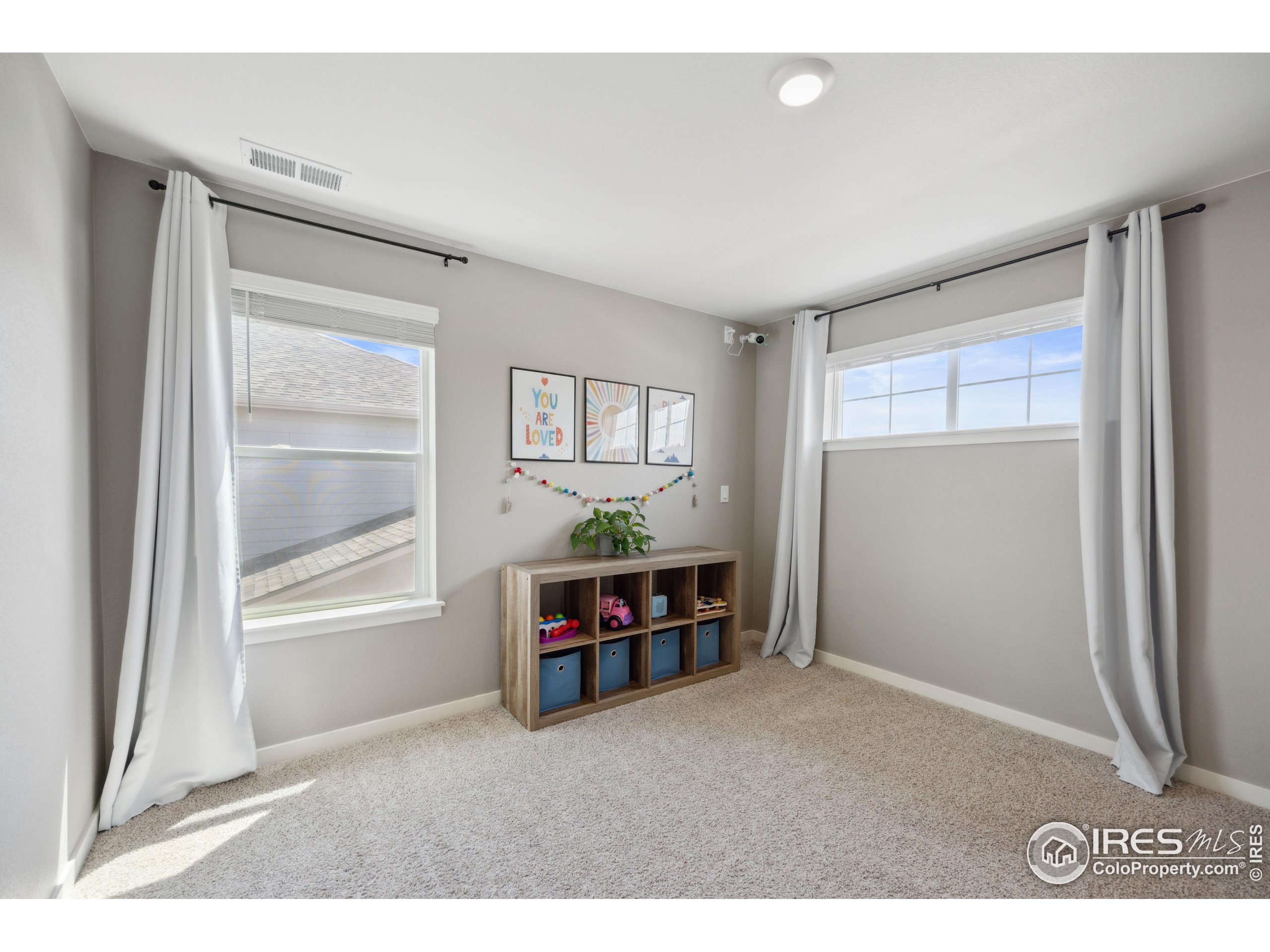 Mead, Colorado, 80542, United States, 4 Bedrooms Bedrooms, ,2 BathroomsBathrooms,Residential,For Sale,1818540