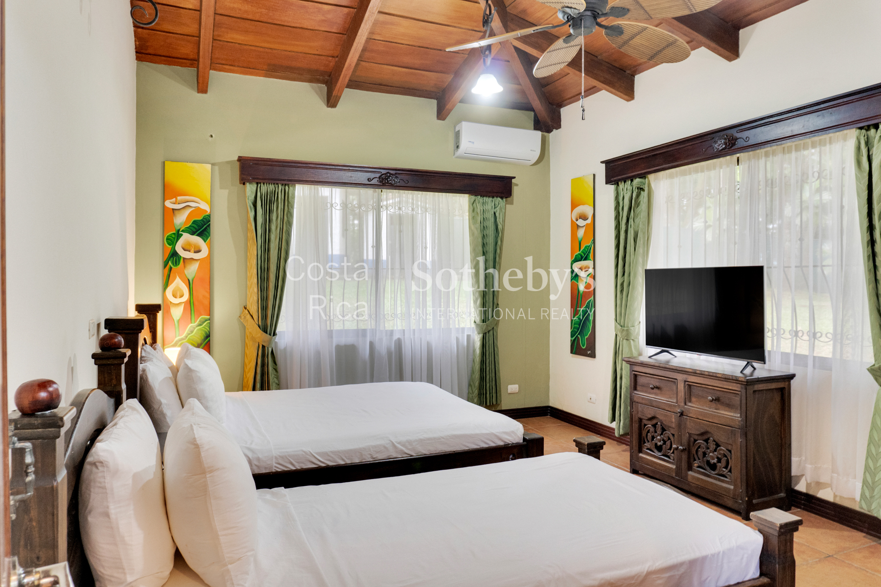  Orotina Estate Home - 物件實景