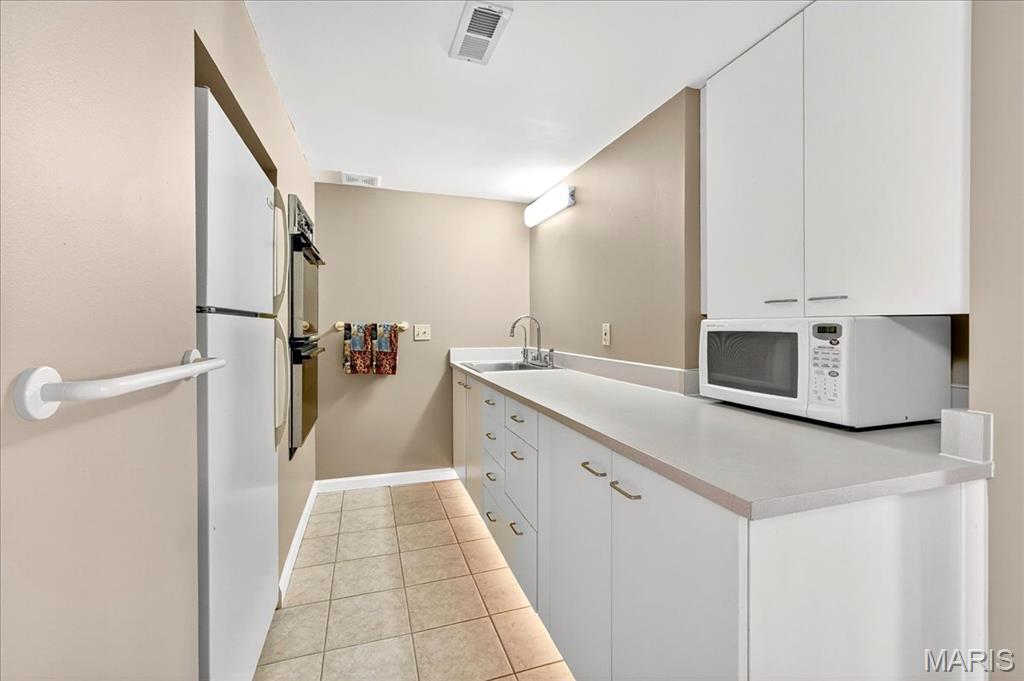 Marthasville, Missouri, 63357, United States, 4 Bedrooms Bedrooms, ,3 BathroomsBathrooms,Residential,For Sale,1973136