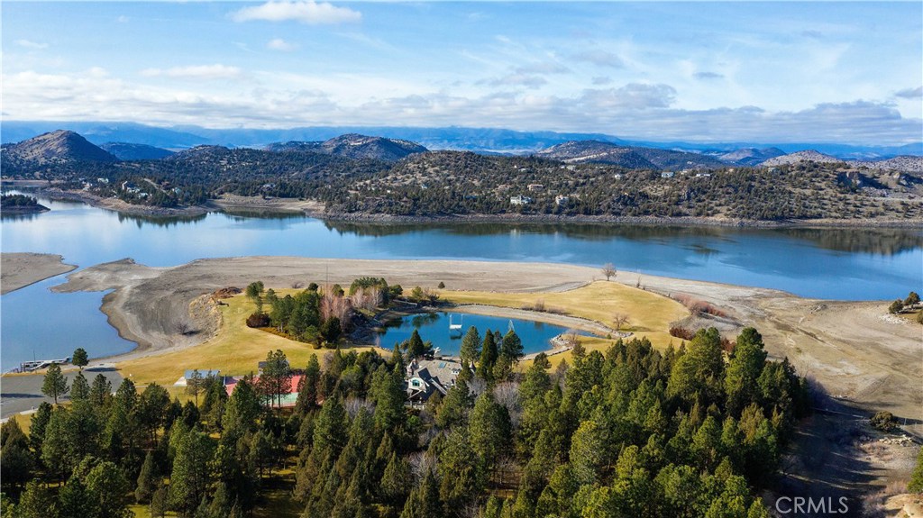 15733 Juniper Peak Road, Weed, California, 96094, United States, 5 Bedrooms Bedrooms, ,7 BathroomsBathrooms,Residential,For Sale,15733 Juniper Peak Road,1644367