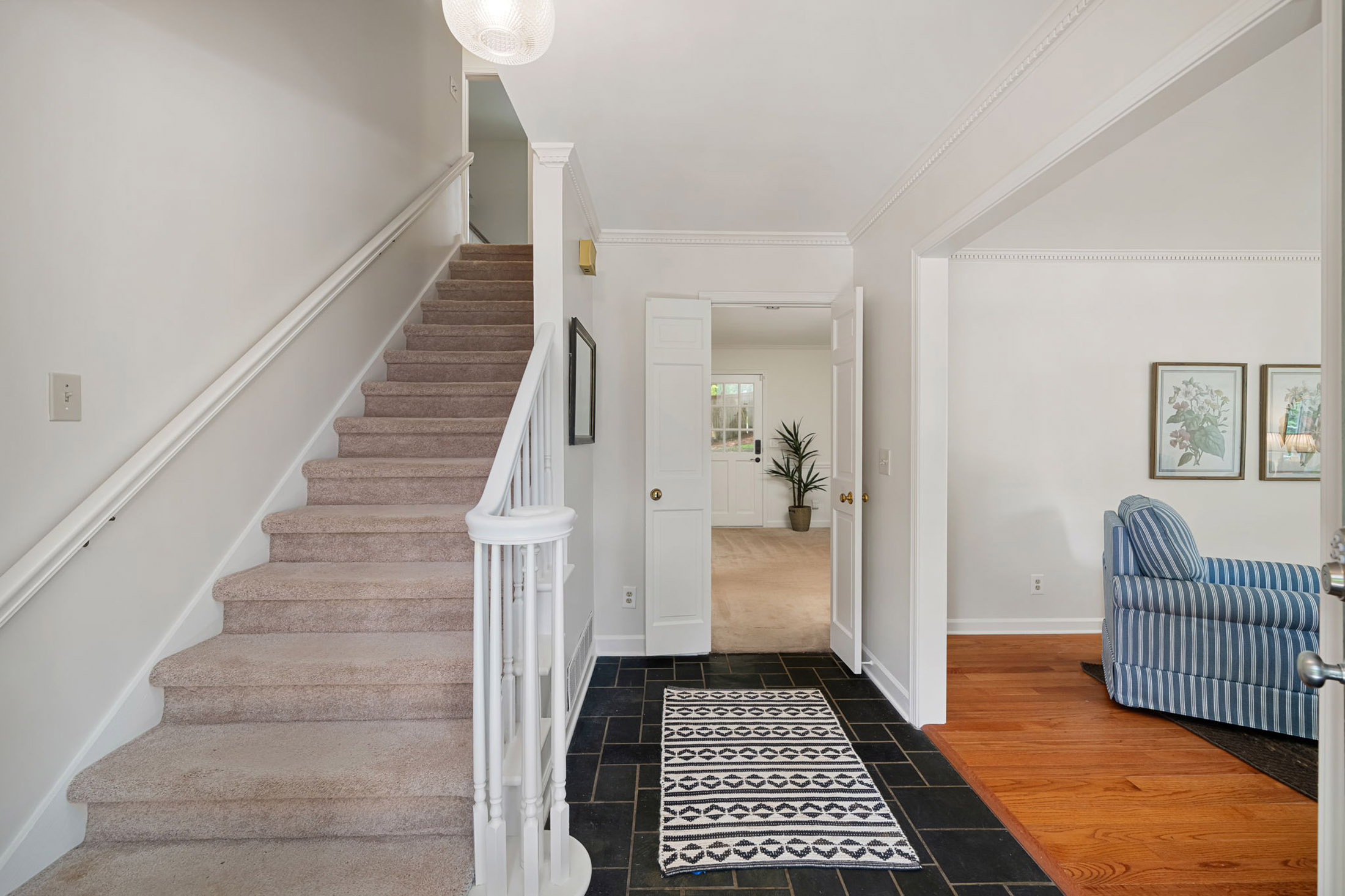  Classic Colonial, Perfecly Tucked-Away in North Wellington - 物件實景