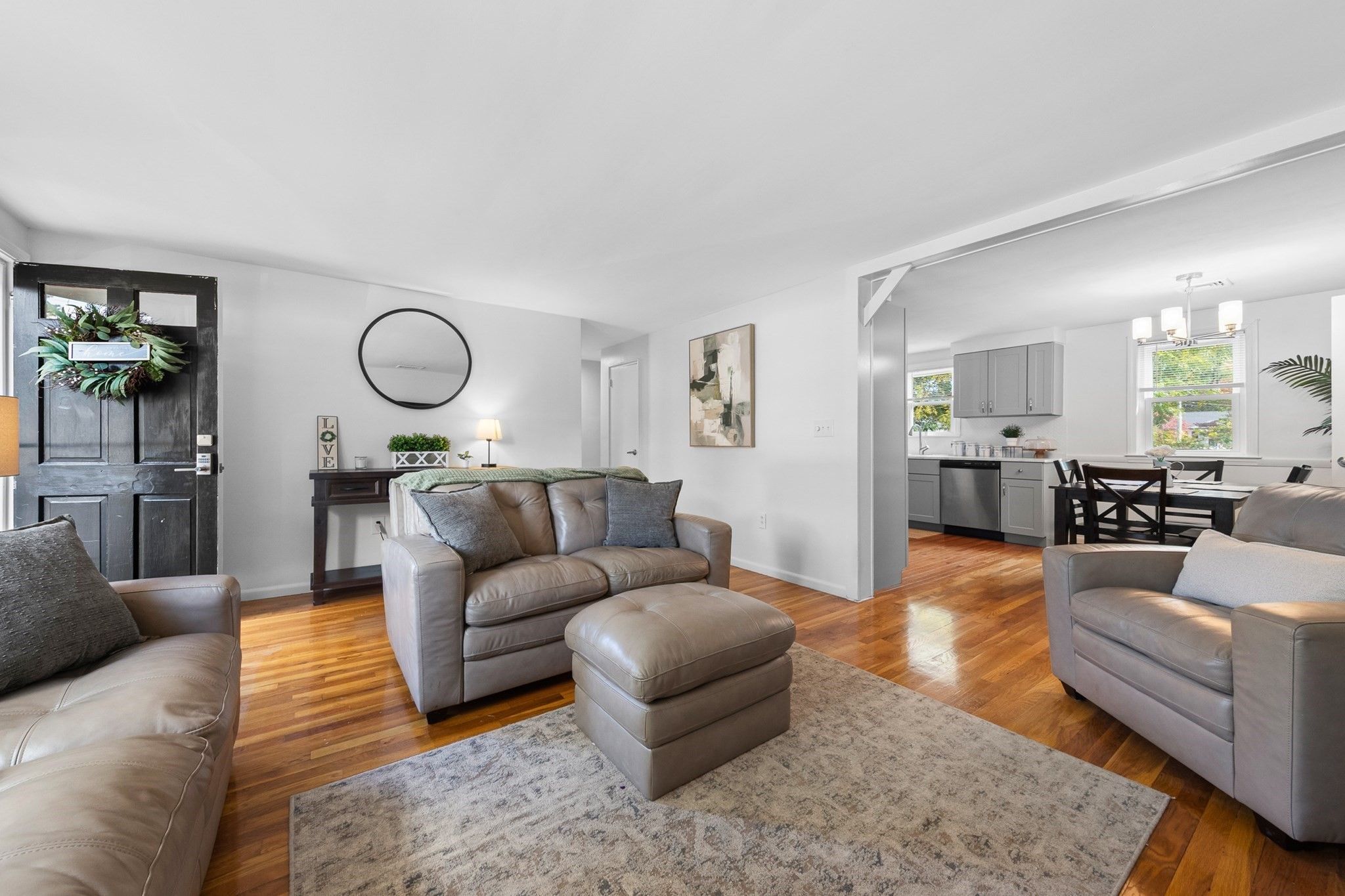  15 Carson, Woburn, MA, 01801 - 物件實景