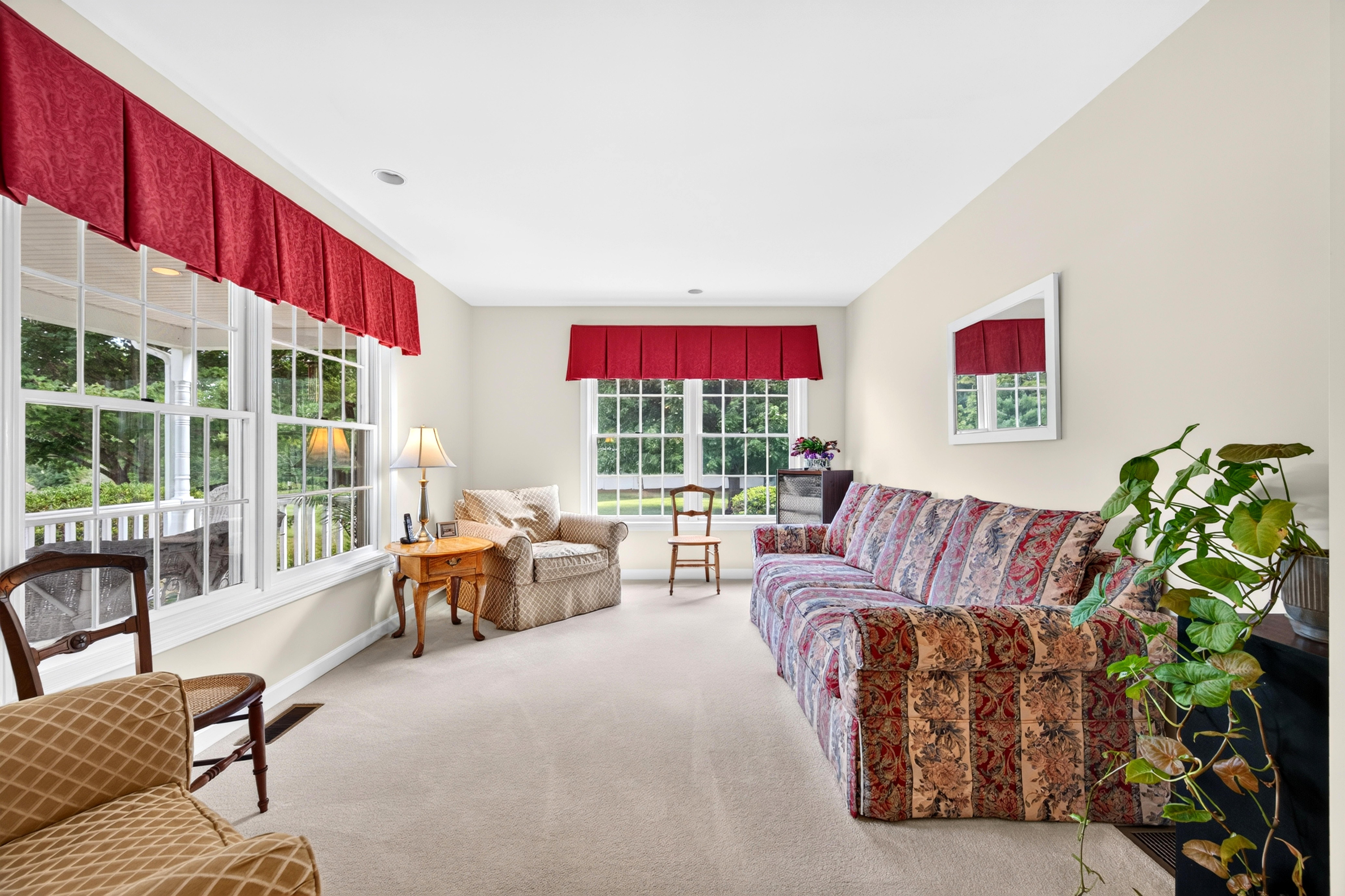  Classic Custom Colonial on Over 2 Private Acres - 物件實景