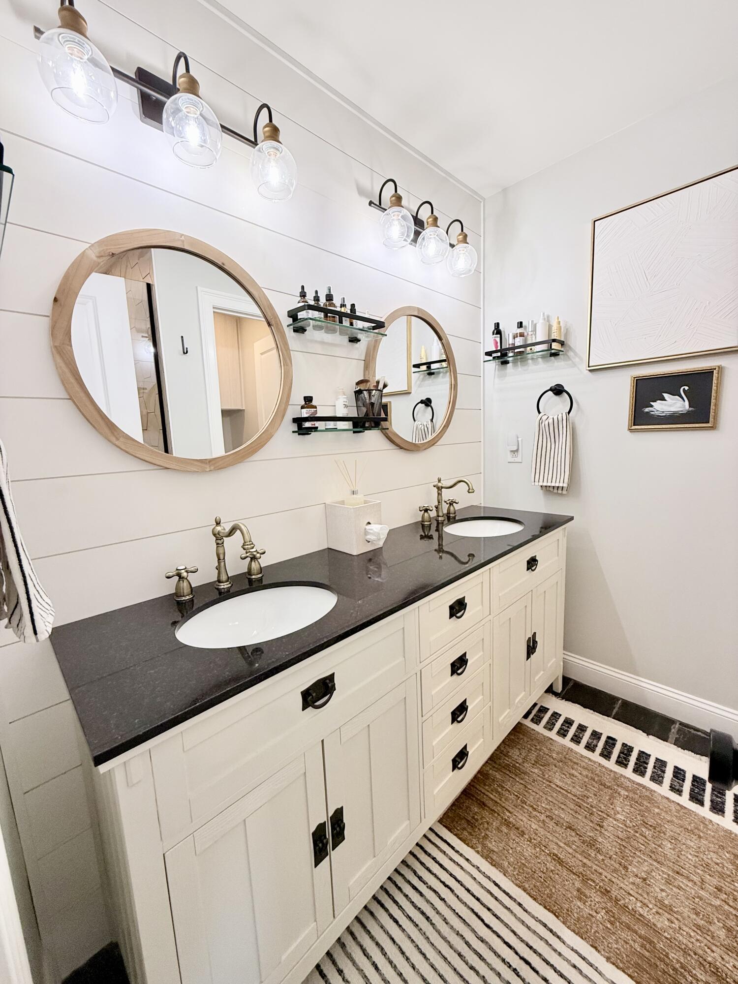 Plattsburgh, New York, 12901, United States, 2 Bedrooms Bedrooms, ,4 BathroomsBathrooms,Residential,For Sale,2048492