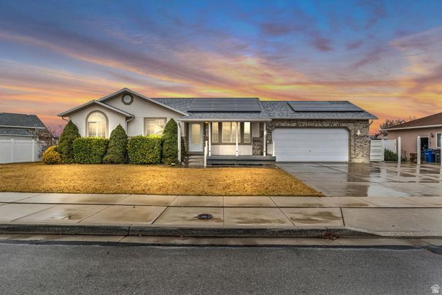 West Jordan, Utah, 84081, United States, 4 Bedrooms Bedrooms, ,3 BathroomsBathrooms,Residential,For Sale,2008795