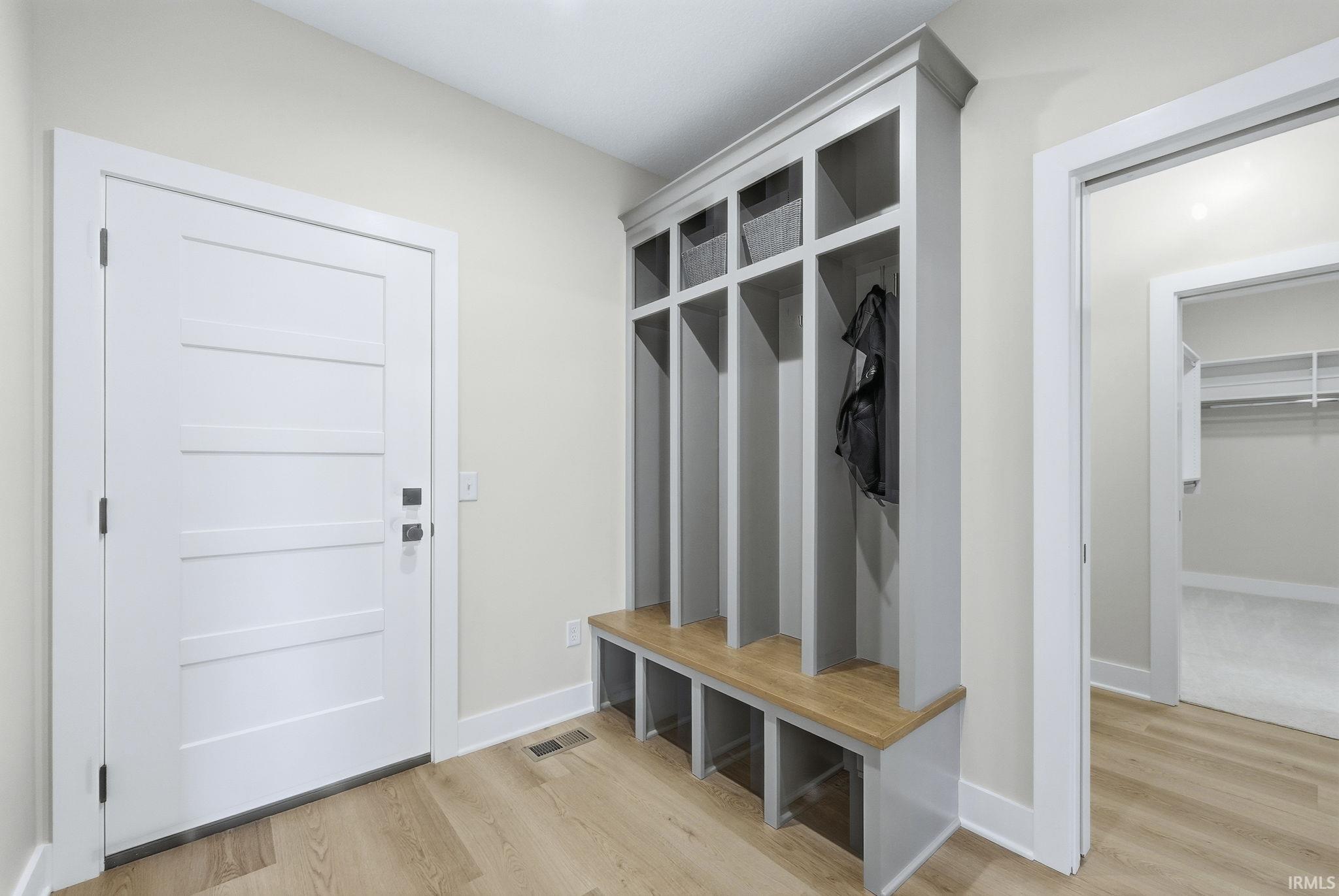 Fort Wayne, Indiana, 46835, United States, 3 Bedrooms Bedrooms, ,2 BathroomsBathrooms,Residential,For Sale,1980547