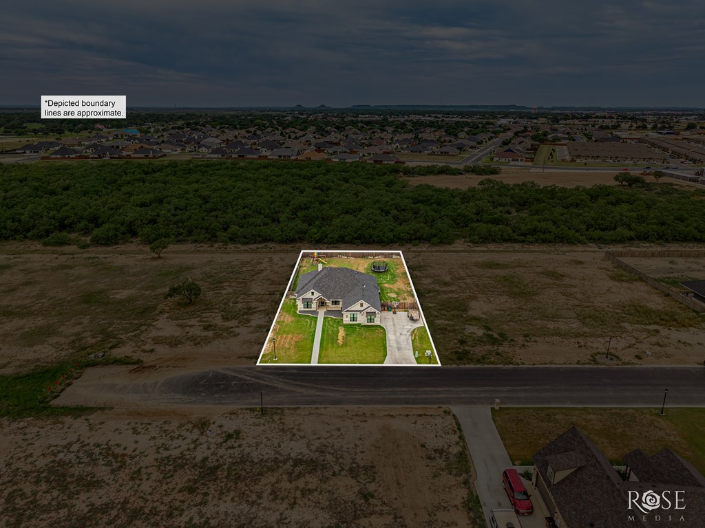 San Angelo, Texas, 76904, United States, 4 Bedrooms Bedrooms, ,3 BathroomsBathrooms,Residential,For Sale,1941771