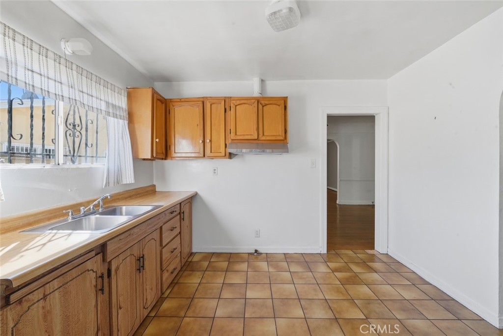 El Monte, California, 91731, United States, 2 Bedrooms Bedrooms, ,1 BathroomBathrooms,Residential,For Sale,1986309