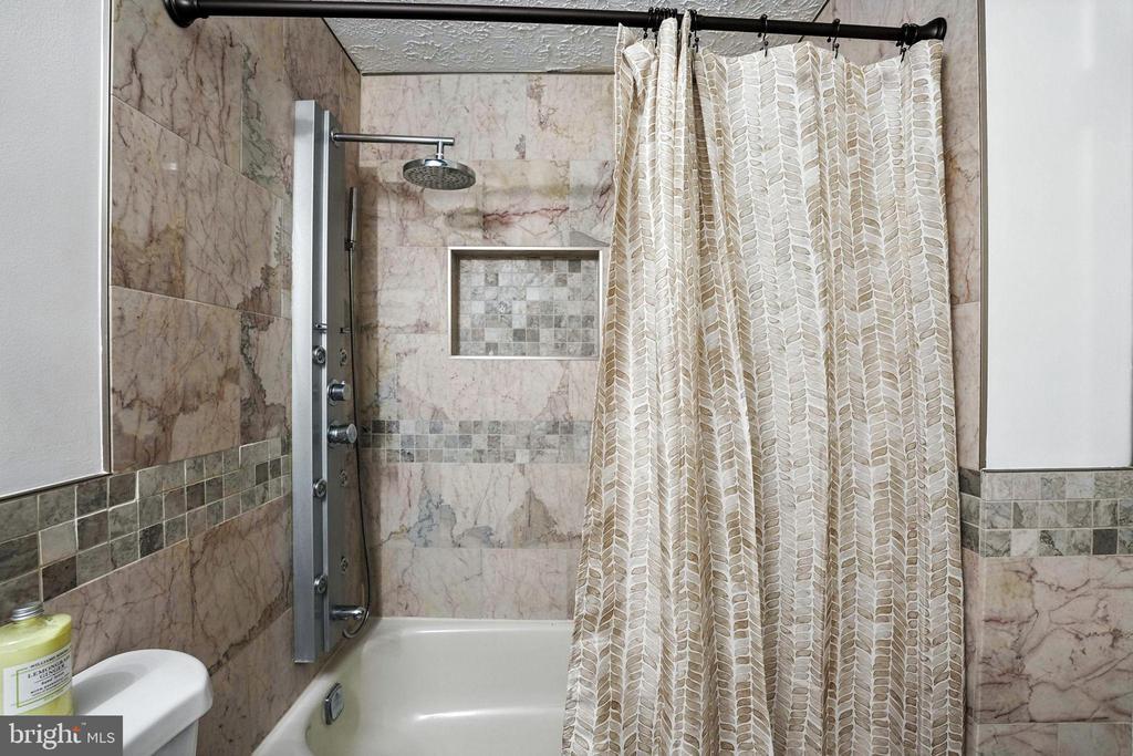 Woodbridge, Virginia, 22191, United States, 3 Bedrooms Bedrooms, ,3 BathroomsBathrooms,Residential,For Sale,1908245
