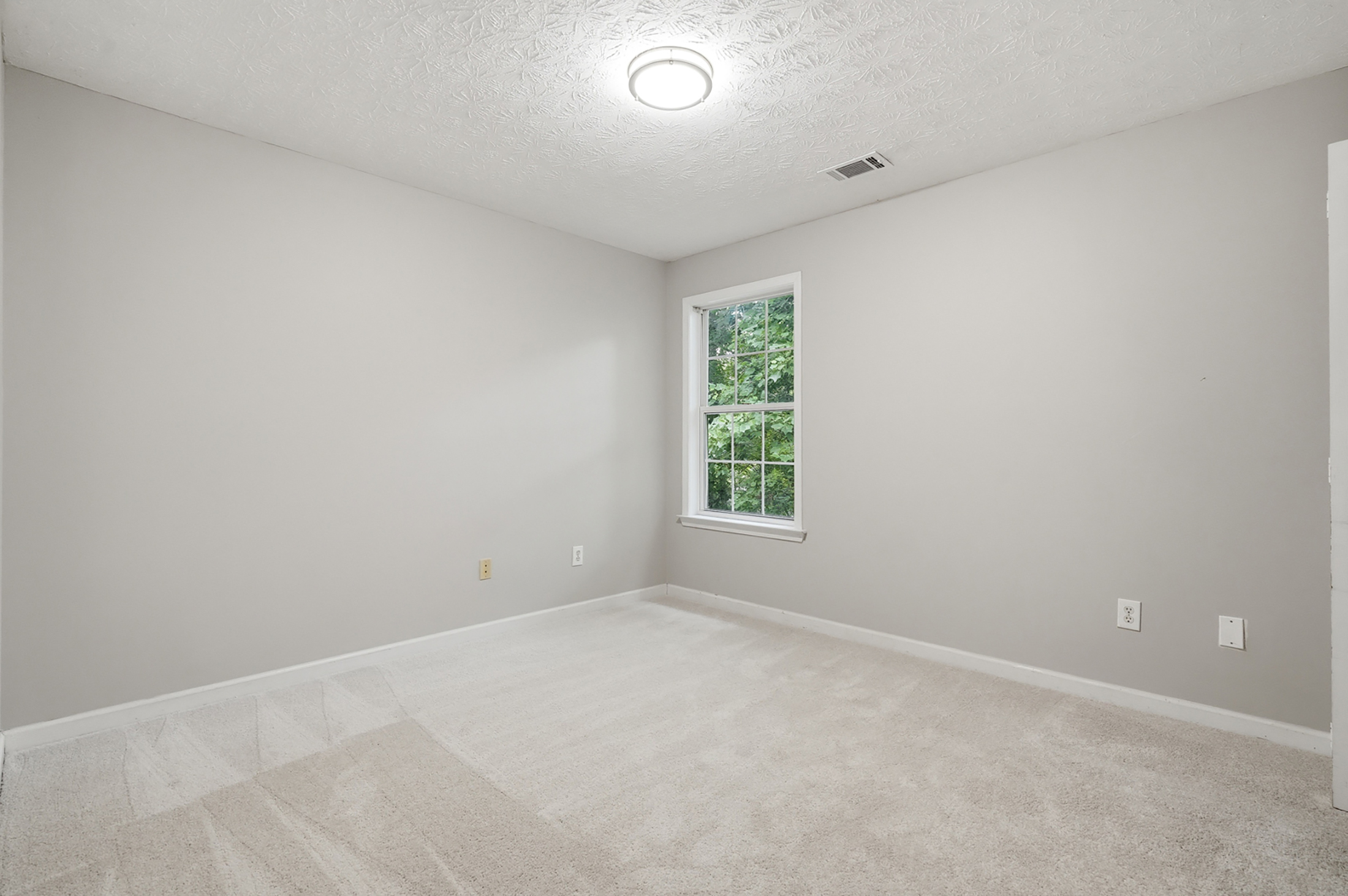  Private Cul-de-Sac Retreat in a Prime Alpharetta Swim Community - 物件實景