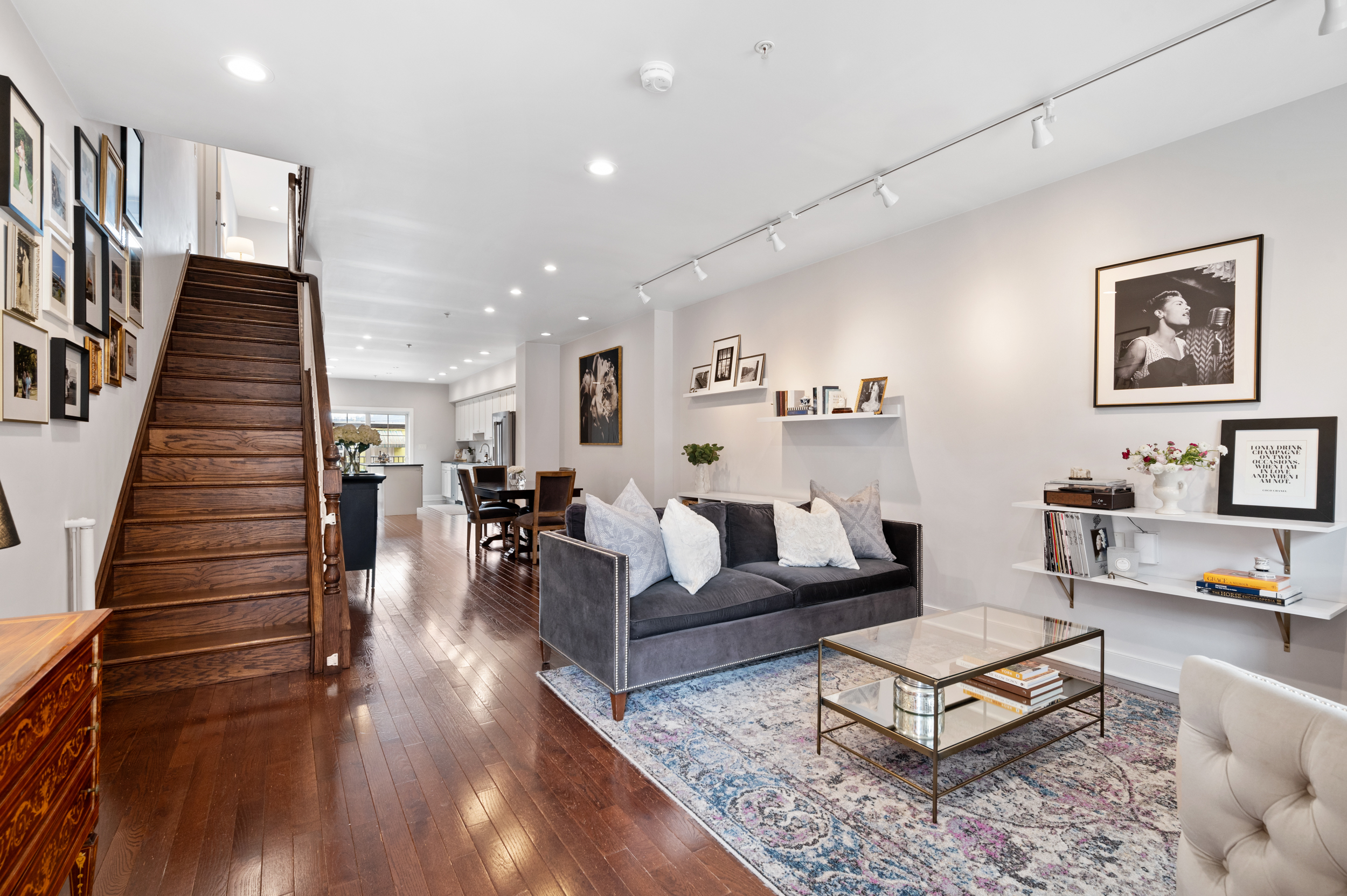  4059 Saint Johns Way, Pittsburgh, PA 15201 - 物件實景