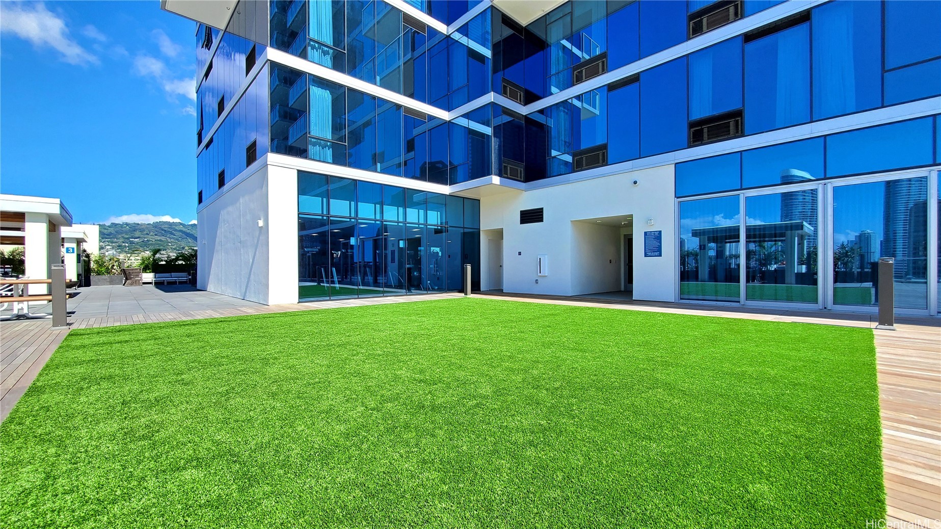 Honolulu, Hawaii, 96814, United States, 2 Bedrooms Bedrooms, ,2 BathroomsBathrooms,Residential,For Sale,2003366