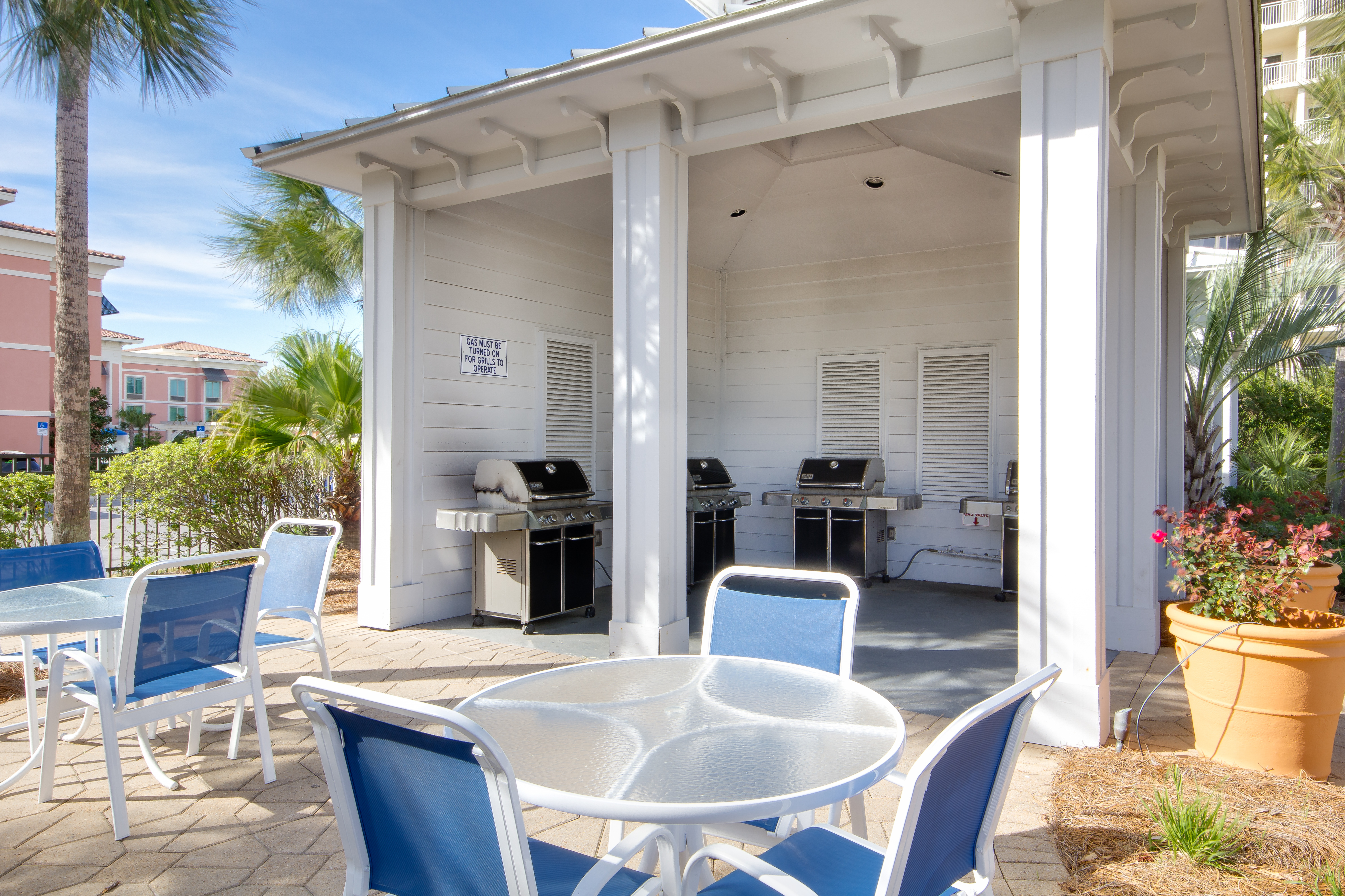  Furnished Destin Condo with Balcony & Resort Amenities - 物件實景