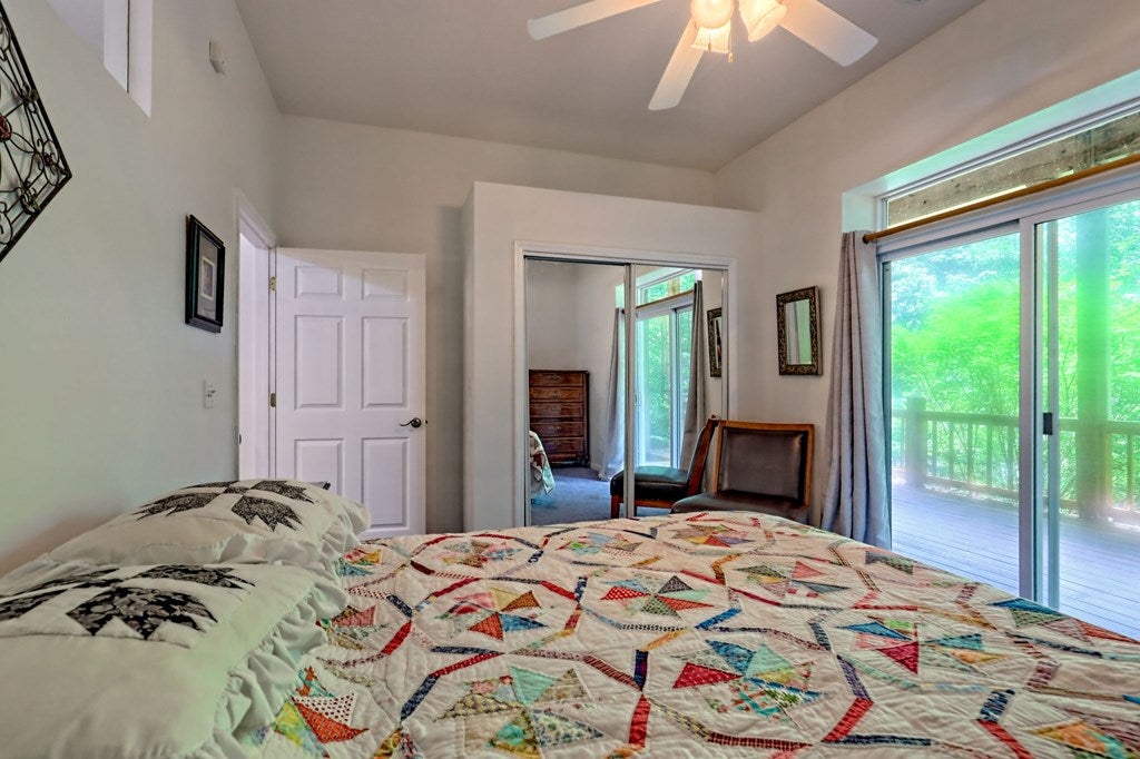 Blairsville, Georgia, 30512, United States, 4 Bedrooms Bedrooms, ,3 BathroomsBathrooms,Residential,For Sale,1827320