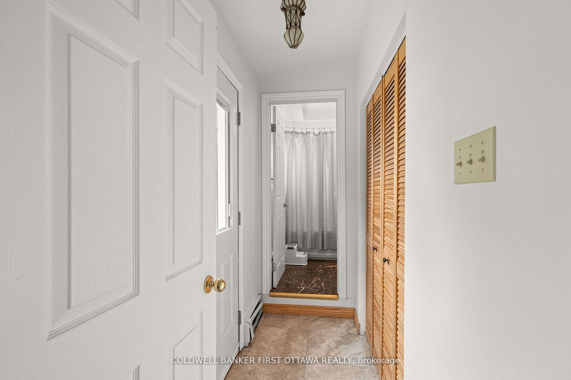 BRITANNIA - LINCOLN HEIGHTS AND AREA, Ontario, K2B 6Y5, CA, 3 Bedrooms Bedrooms, ,Residential,For Sale,1950856