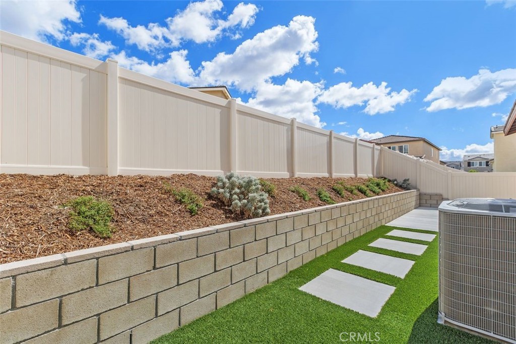 Winchester, California, 92596, United States, 5 Bedrooms Bedrooms, ,3 BathroomsBathrooms,Residential,For Sale,1986511