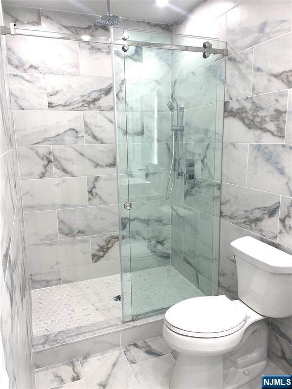 Secaucus, New Jersey, 07094, United States, 3 Bedrooms Bedrooms, ,4 BathroomsBathrooms,Residential,For Sale,1979983