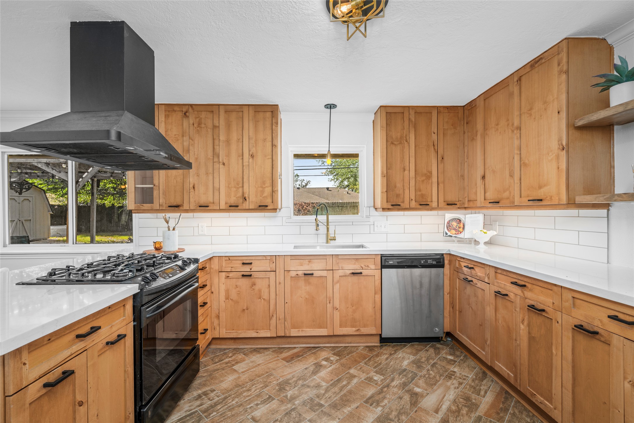  10519 Londonderry Drive - 物件實景
