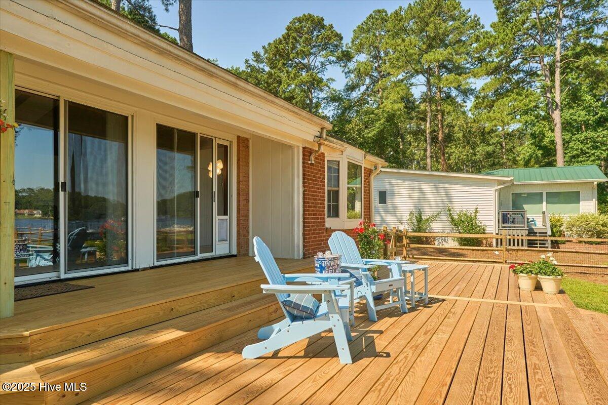 Whispering Pines, North Carolina, 28327, United States, 2 Bedrooms Bedrooms, ,2 BathroomsBathrooms,Residential,For Sale,1997179