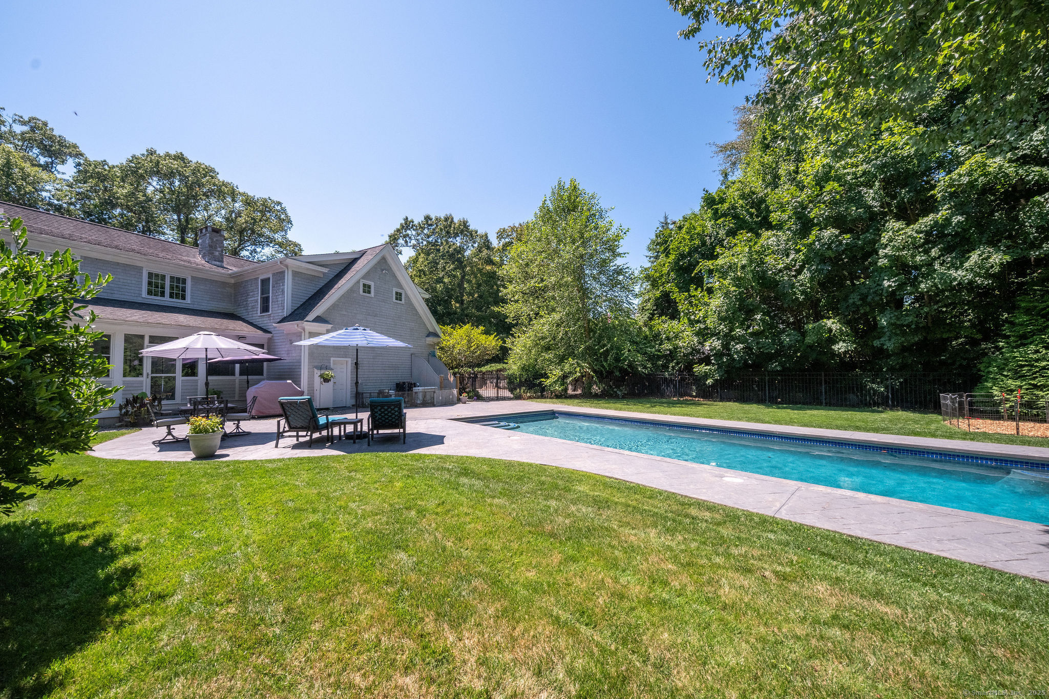 Madison, Connecticut, 06443, United States, 4 Bedrooms Bedrooms, ,4 BathroomsBathrooms,Residential,For Sale,1960564