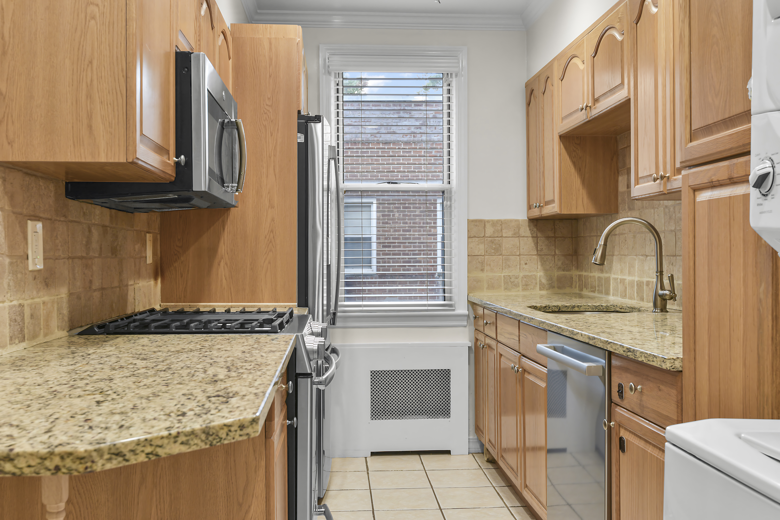  Beautiful Palmer Terrace Co-op - 物件實景