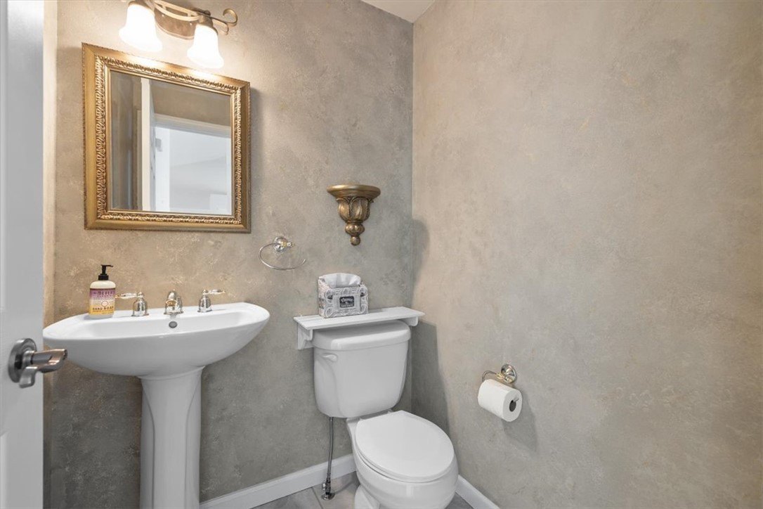 Billings, Montana, 59105, United States, 5 Bedrooms Bedrooms, ,4 BathroomsBathrooms,Residential,For Sale,1976913