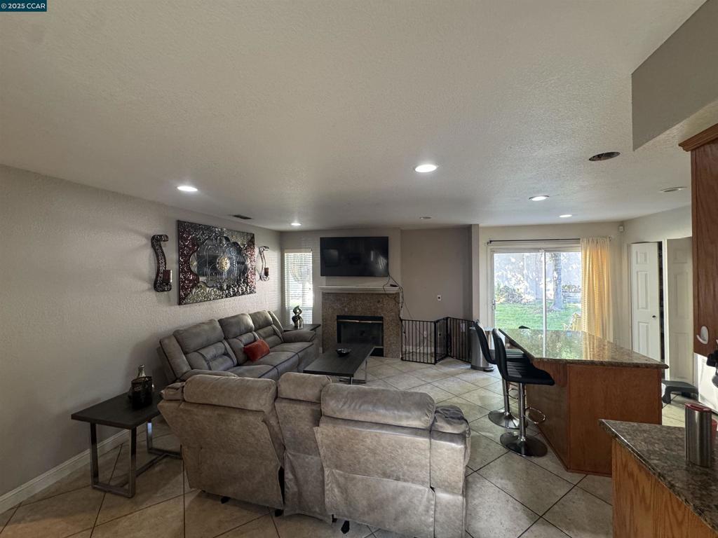 Antioch, California, 94531, United States, 5 Bedrooms Bedrooms, ,3 BathroomsBathrooms,Residential,For Sale,2008127