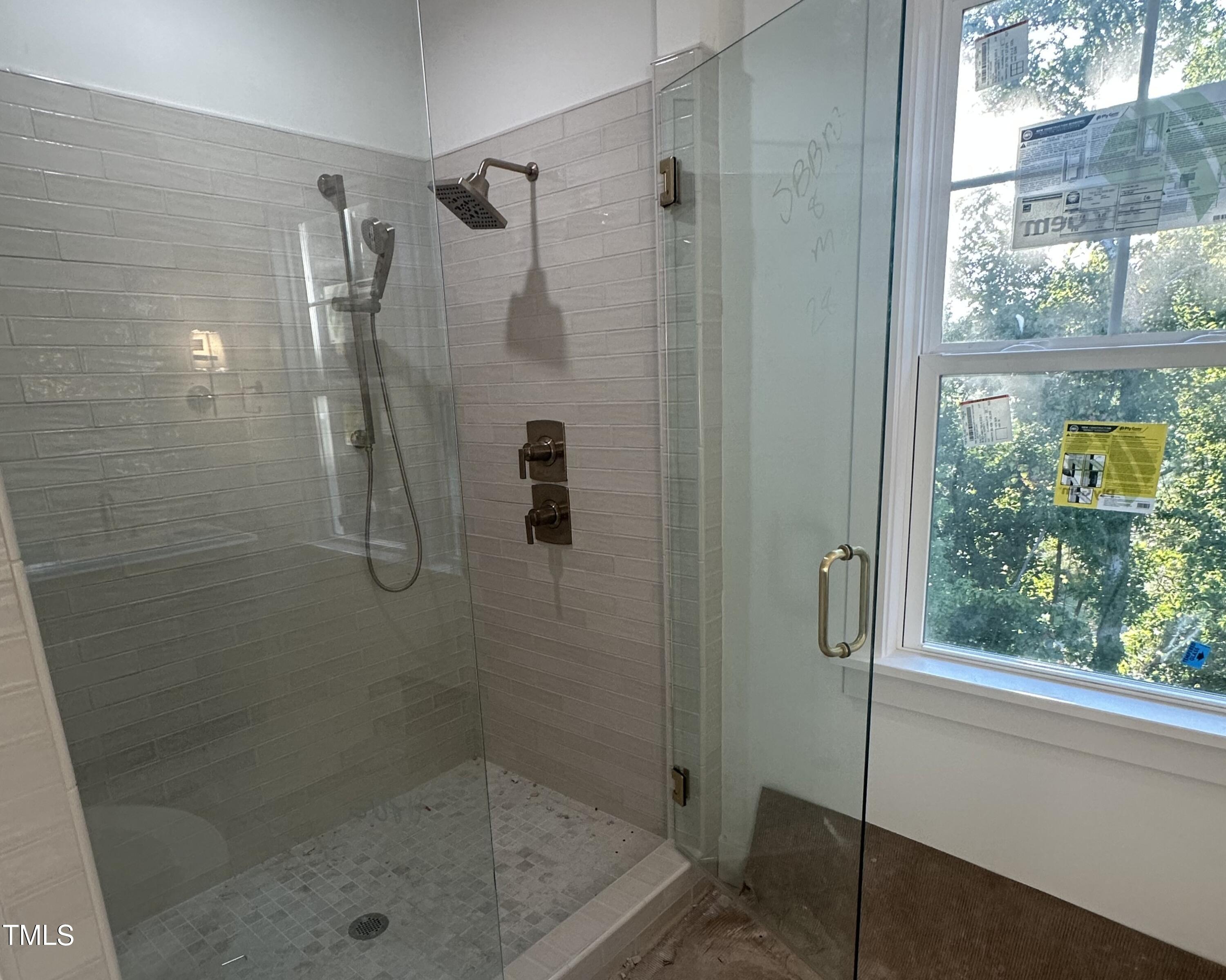 Raleigh, North Carolina, 27612, United States, 5 Bedrooms Bedrooms, ,4 BathroomsBathrooms,Residential,For Sale,1837453