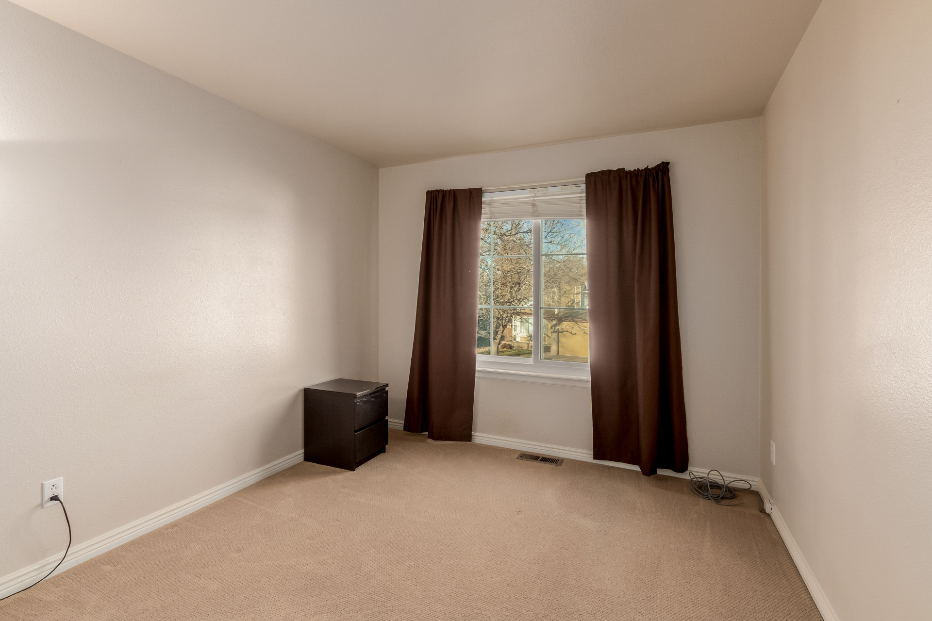 Highlands Ranch, Colorado, 80129, United States, 4 Bedrooms Bedrooms, ,3 BathroomsBathrooms,Residential,For Sale,1987308