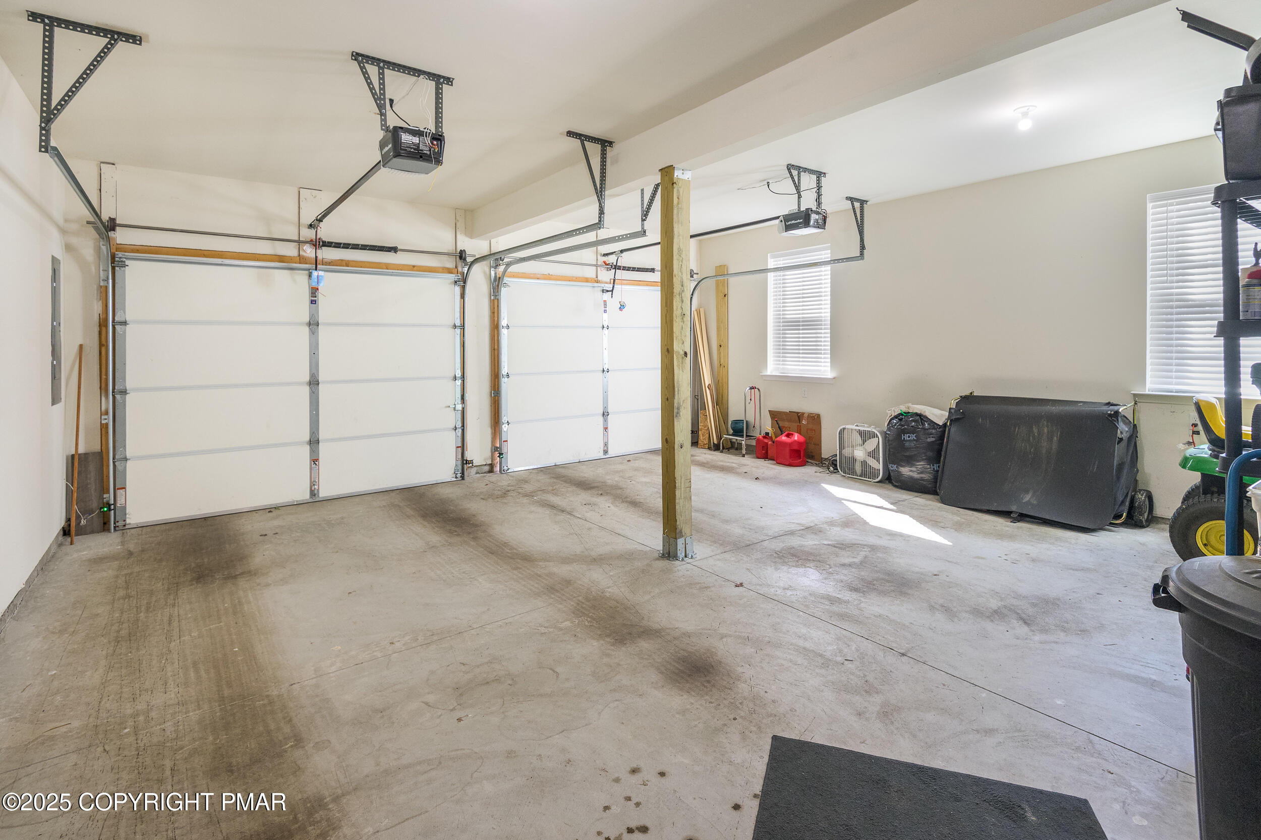 Kunkletown, Pennsylvania, 18058, United States, 4 Bedrooms Bedrooms, ,3 BathroomsBathrooms,Residential,For Sale,1967954