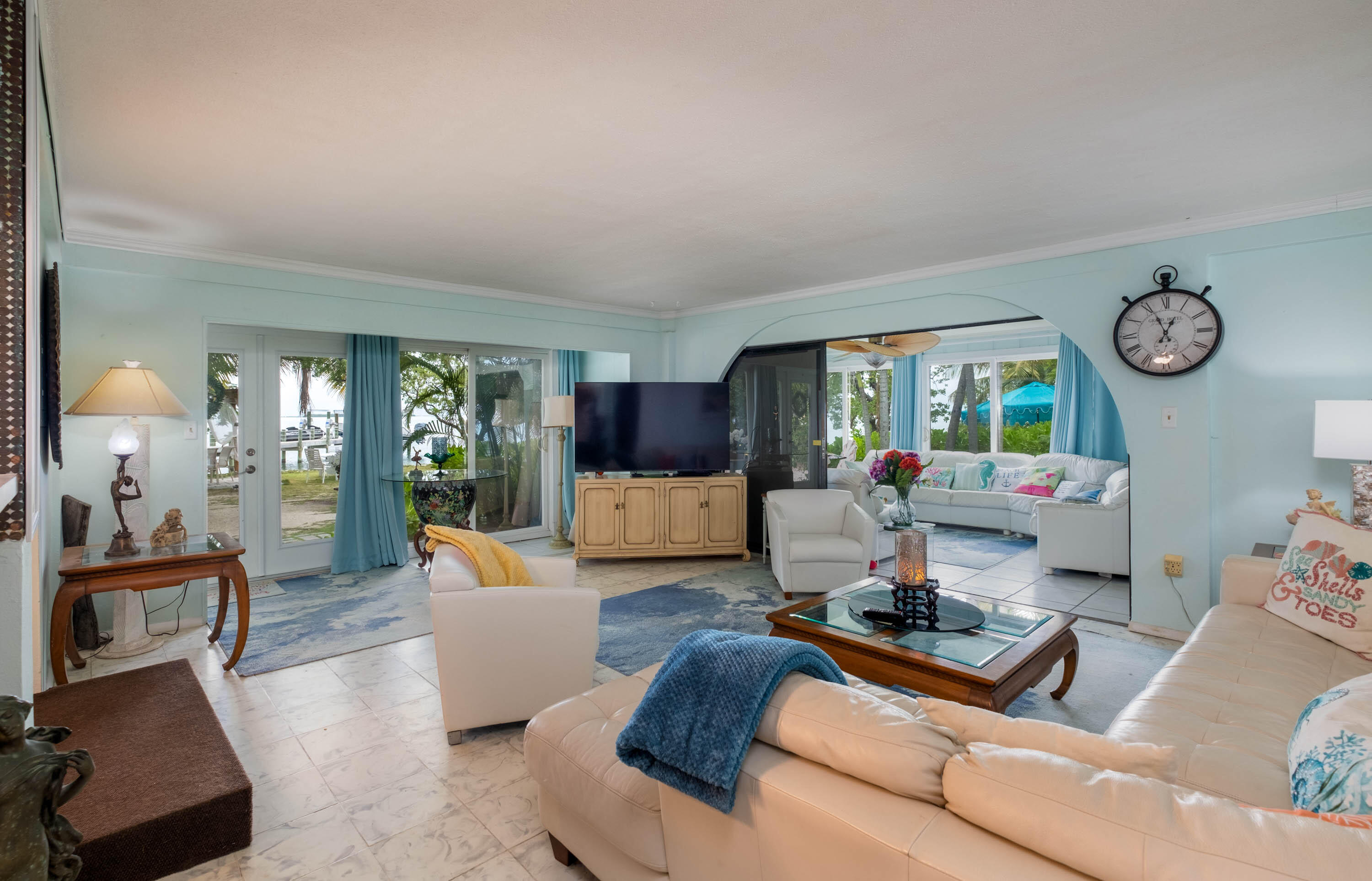 KEY LARGO, Florida, 33037, United States, 10 Bedrooms Bedrooms, ,9 BathroomsBathrooms,Residential,For Sale,1759223