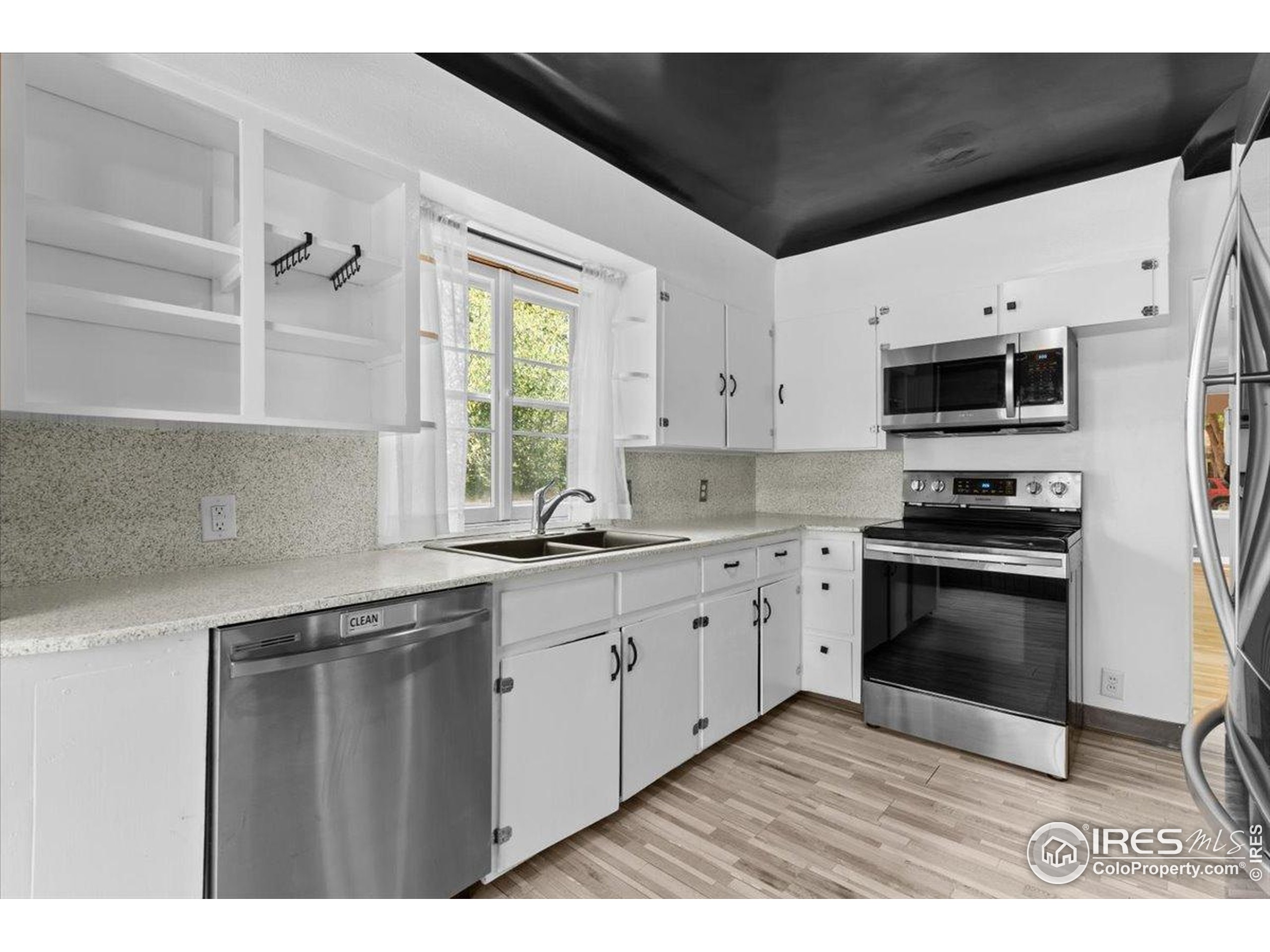 Loveland, Colorado, 80537, United States, 3 Bedrooms Bedrooms, ,1 BathroomBathrooms,Residential,For Sale,1910370