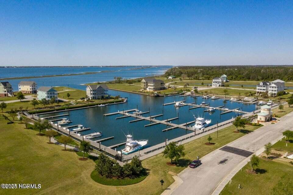 Newport, North Carolina, 28570, United States, 5 Bedrooms Bedrooms, ,7 BathroomsBathrooms,Residential,For Sale,1856837