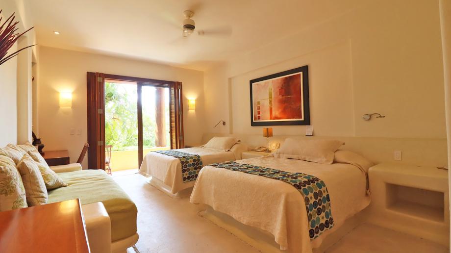 Zihuatanejo de Azueta, Guerrero, 40884, Mexico, 6 Bedrooms Bedrooms, ,10 BathroomsBathrooms,Residential,For Sale,1686440