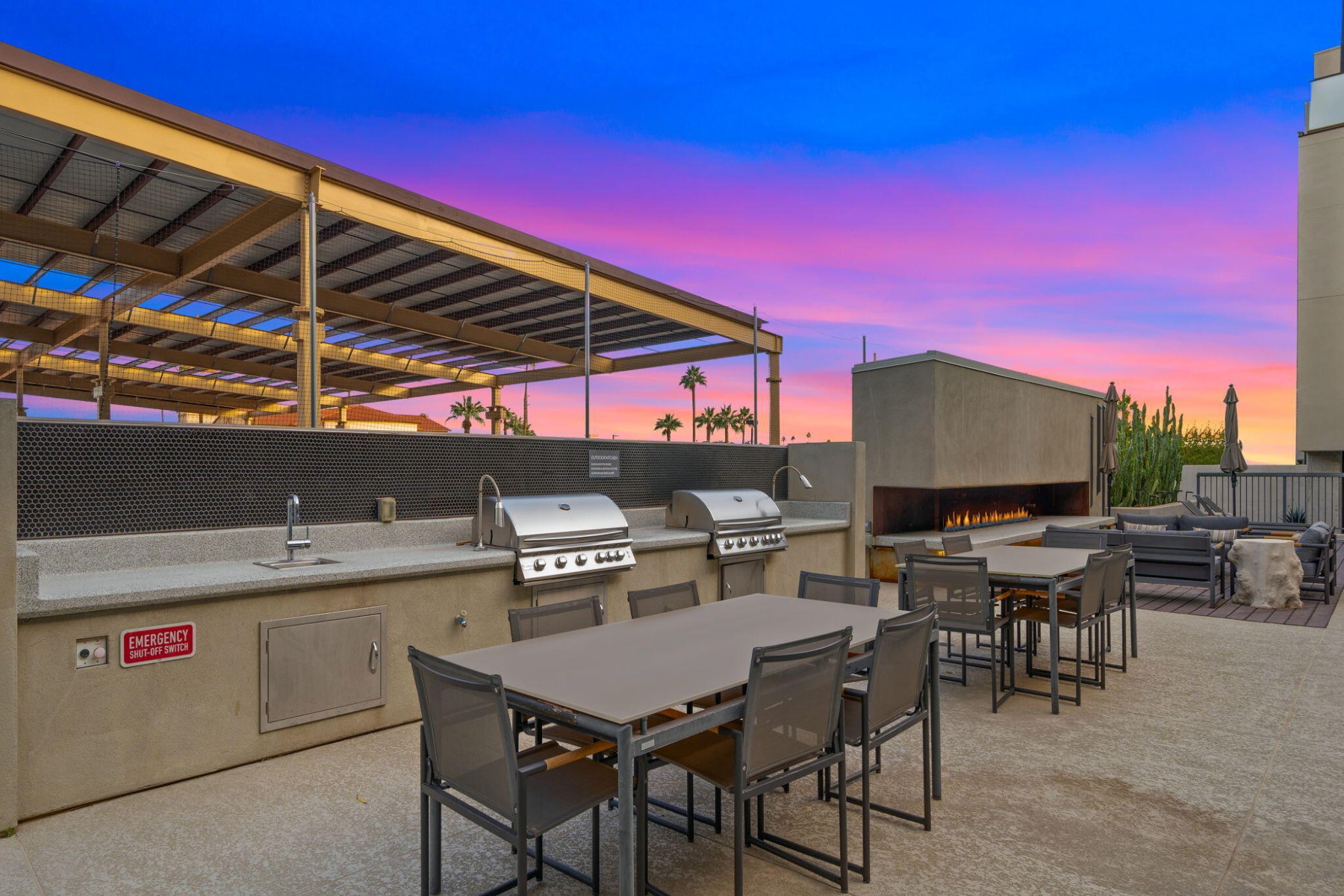  2300 E Campbell Avenue  Phoenix, AZ - 物件實景