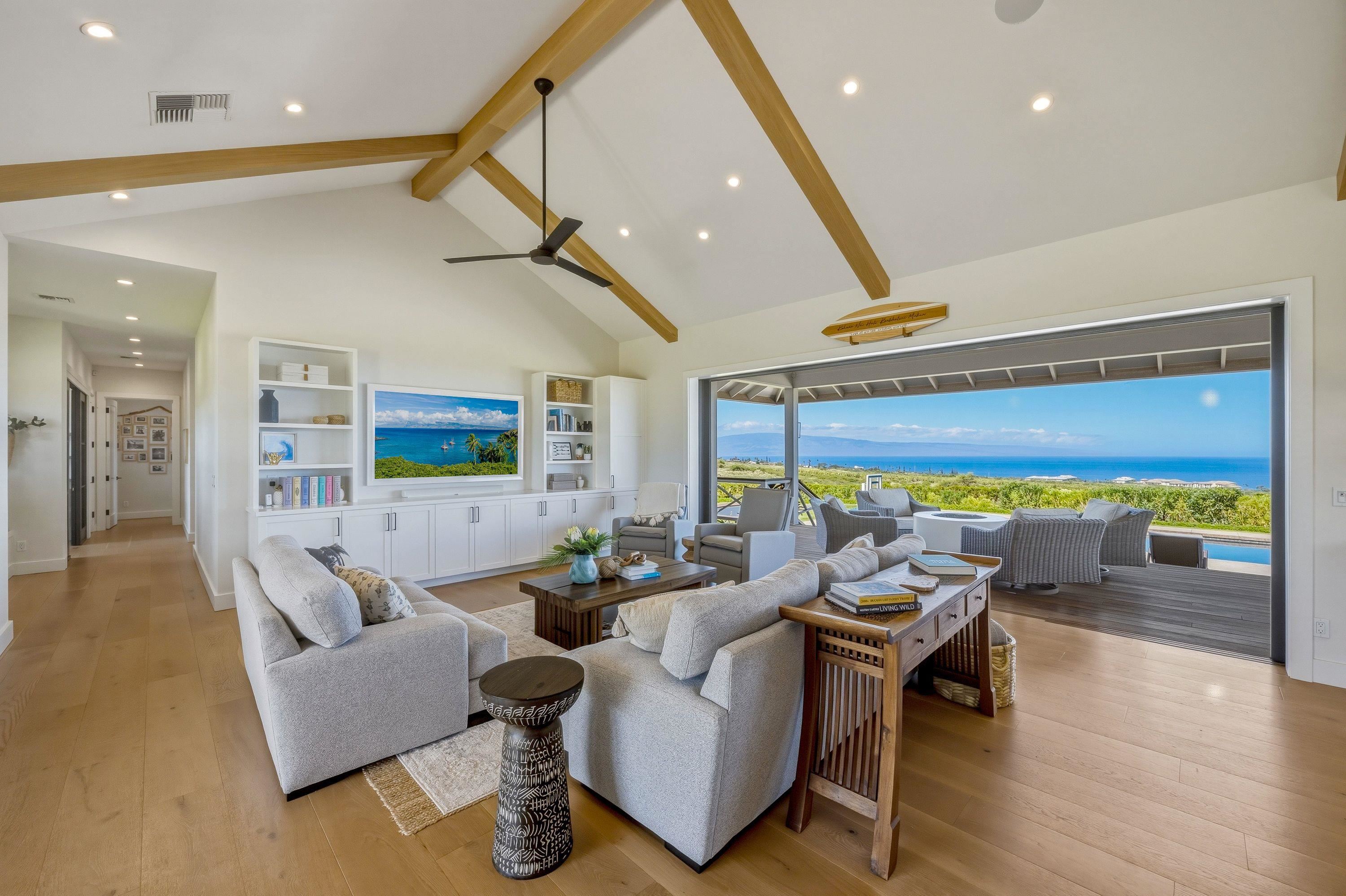 Aina Mahiai Pl, Lahaina, HI 96761