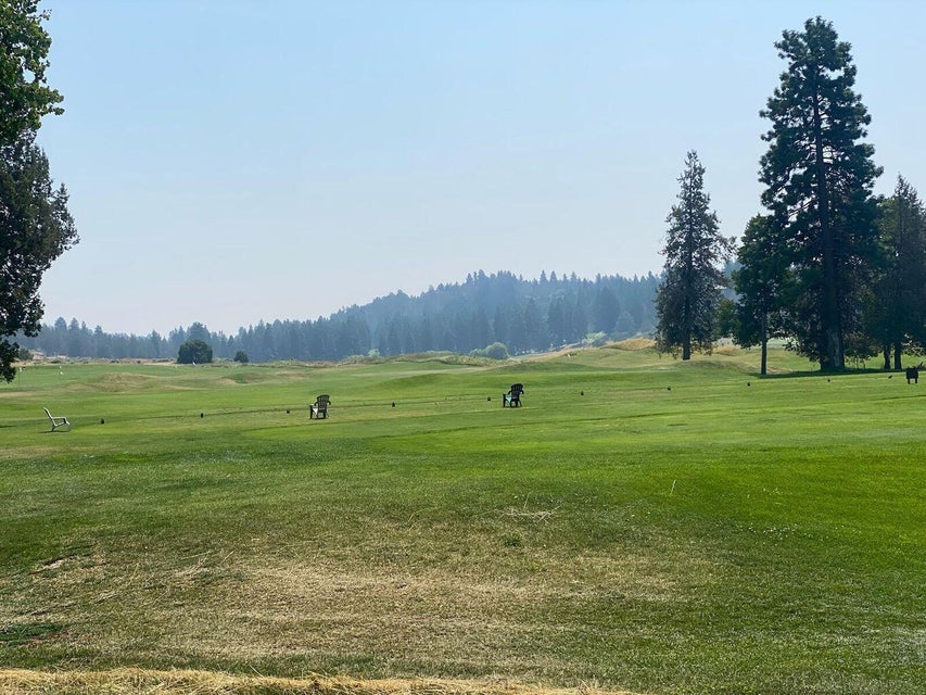 KLAMATH FALLS, Oregon, 97601, United States, 3 Bedrooms Bedrooms, ,3 BathroomsBathrooms,Residential,For Sale,1973852