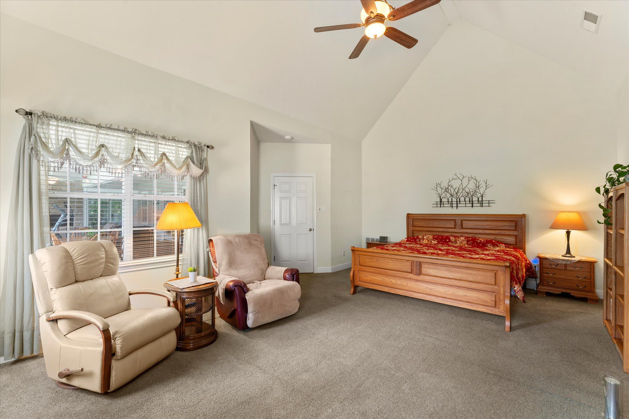 Emory, Texas, 75440, United States, 3 Bedrooms Bedrooms, ,4 BathroomsBathrooms,Residential,For Sale,1892532