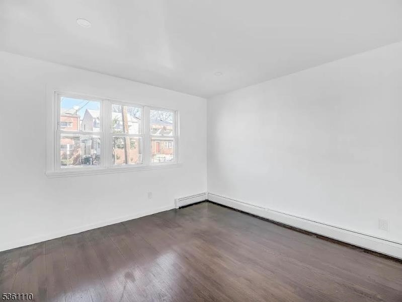 Jersey City, New Jersey, 07305, United States, 4 Bedrooms Bedrooms, ,2 BathroomsBathrooms,Residential,For Sale,1917013