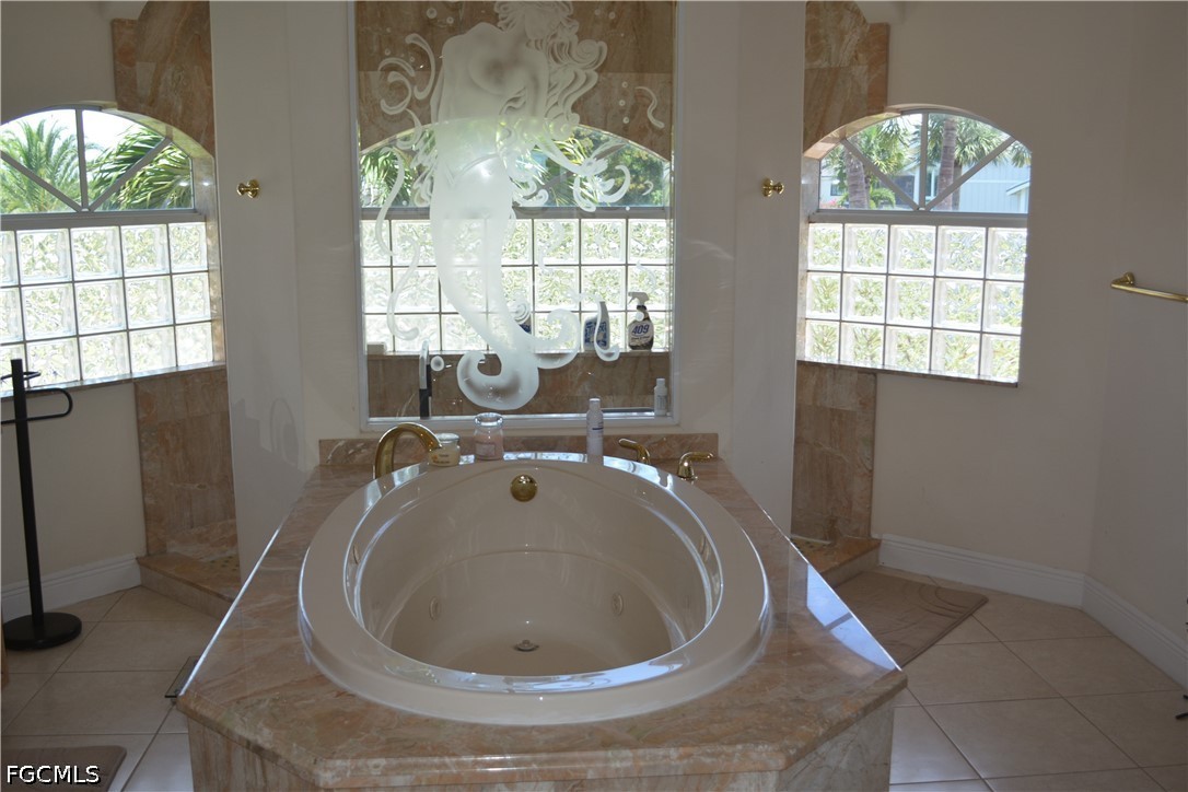 Fort Myers, Florida, 33908, United States, 4 Bedrooms Bedrooms, ,6 BathroomsBathrooms,Residential,For Sale,2048224