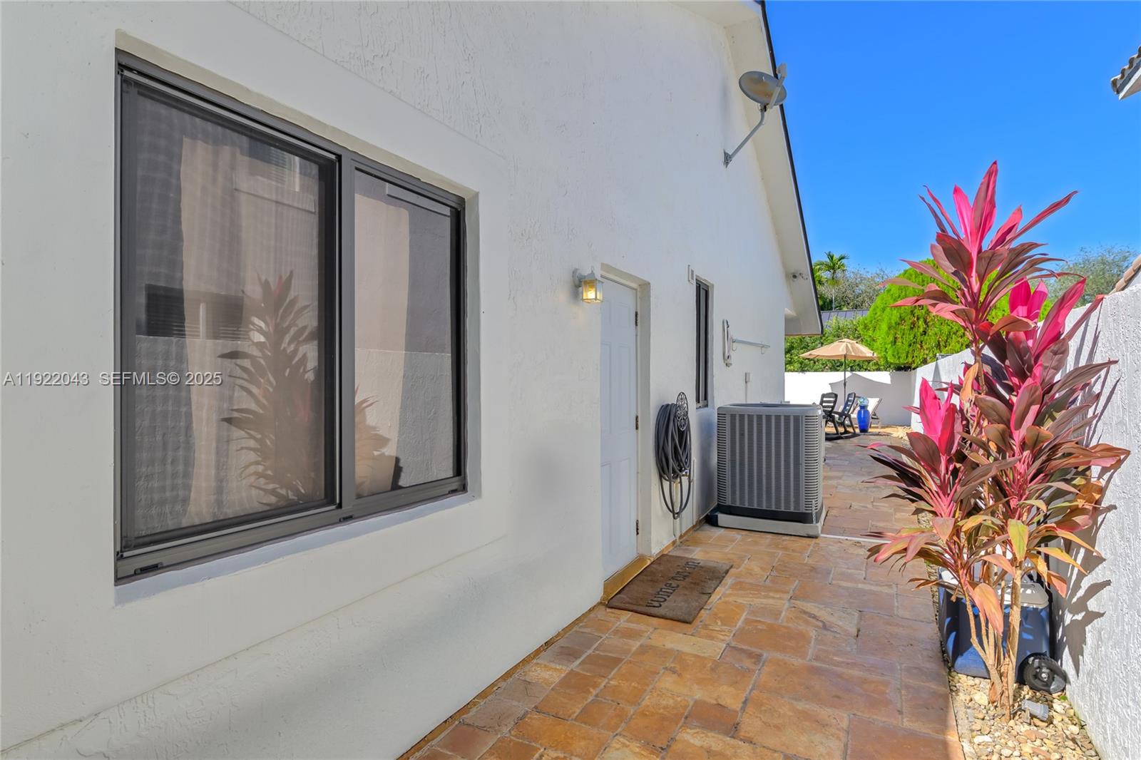 Miami Lakes, Florida, 33016, United States, 3 Bedrooms Bedrooms, ,3 BathroomsBathrooms,Residential,For Sale,2002198