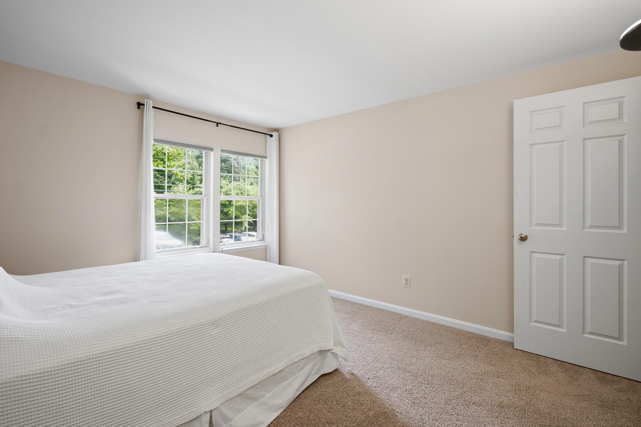  8943 Park Forest Drive, Springfield, VA, 22152 - 物件實景