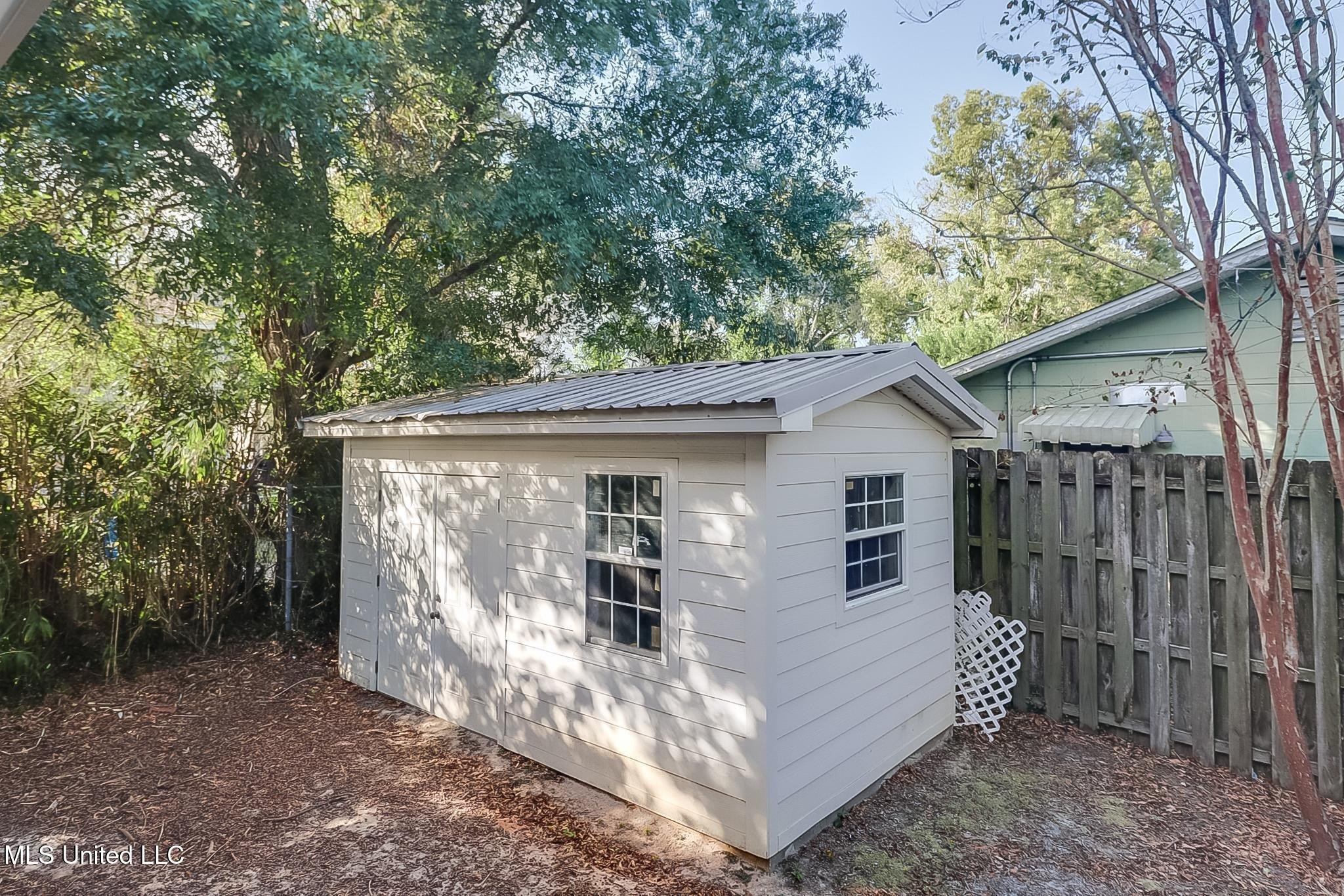 Biloxi, Mississippi, 39530, United States, 3 Bedrooms Bedrooms, ,3 BathroomsBathrooms,Residential,For Sale,1977362