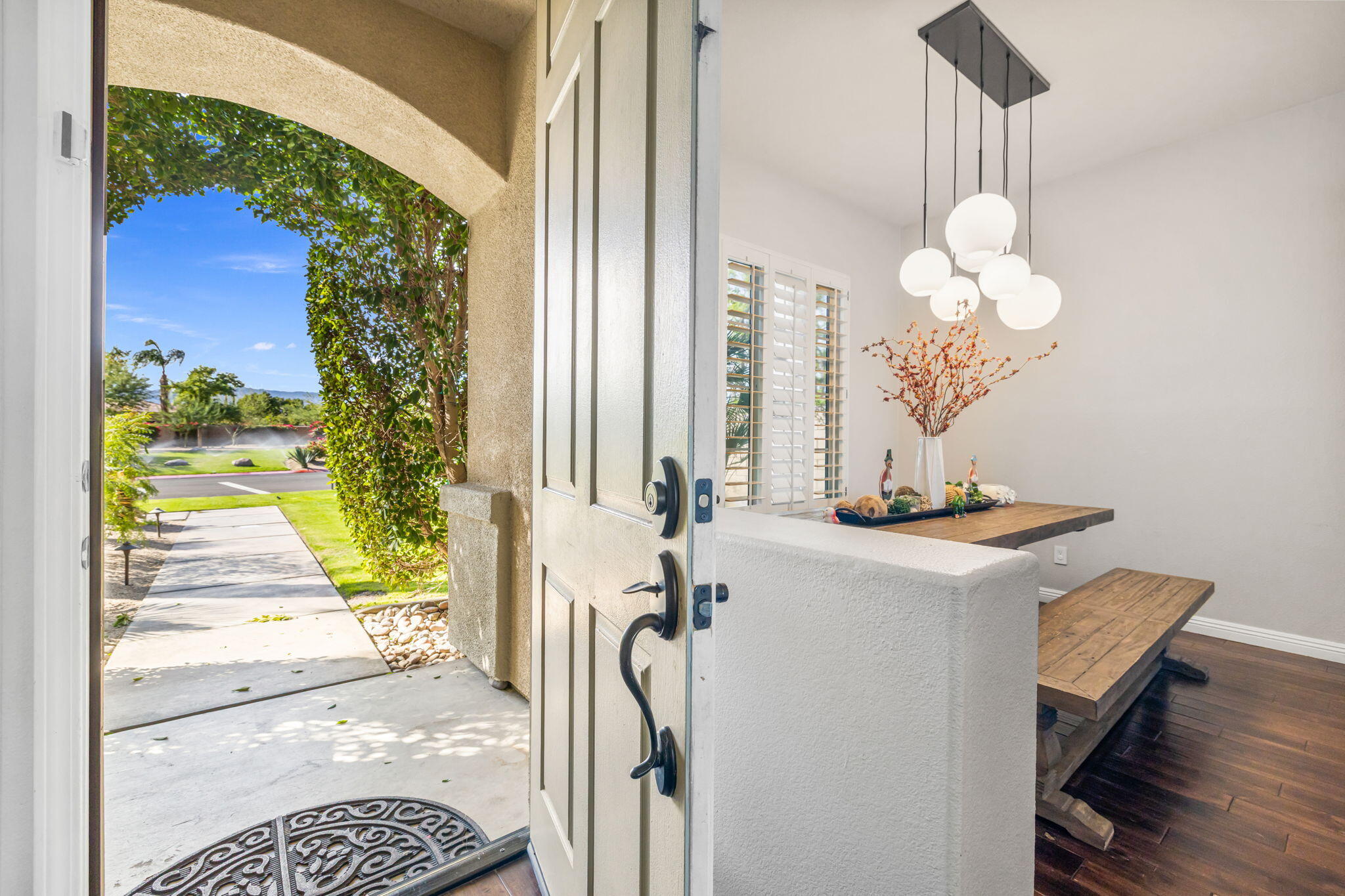 La Quinta, California, 92253, United States, 5 Bedrooms Bedrooms, ,3 BathroomsBathrooms,Residential,For Sale,1998389