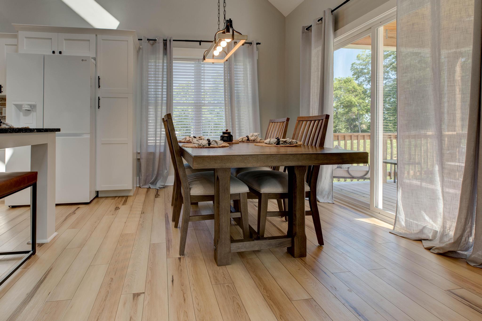 Richmond, Kentucky, 40475, United States, 4 Bedrooms Bedrooms, ,6 BathroomsBathrooms,Residential,For Sale,1971513