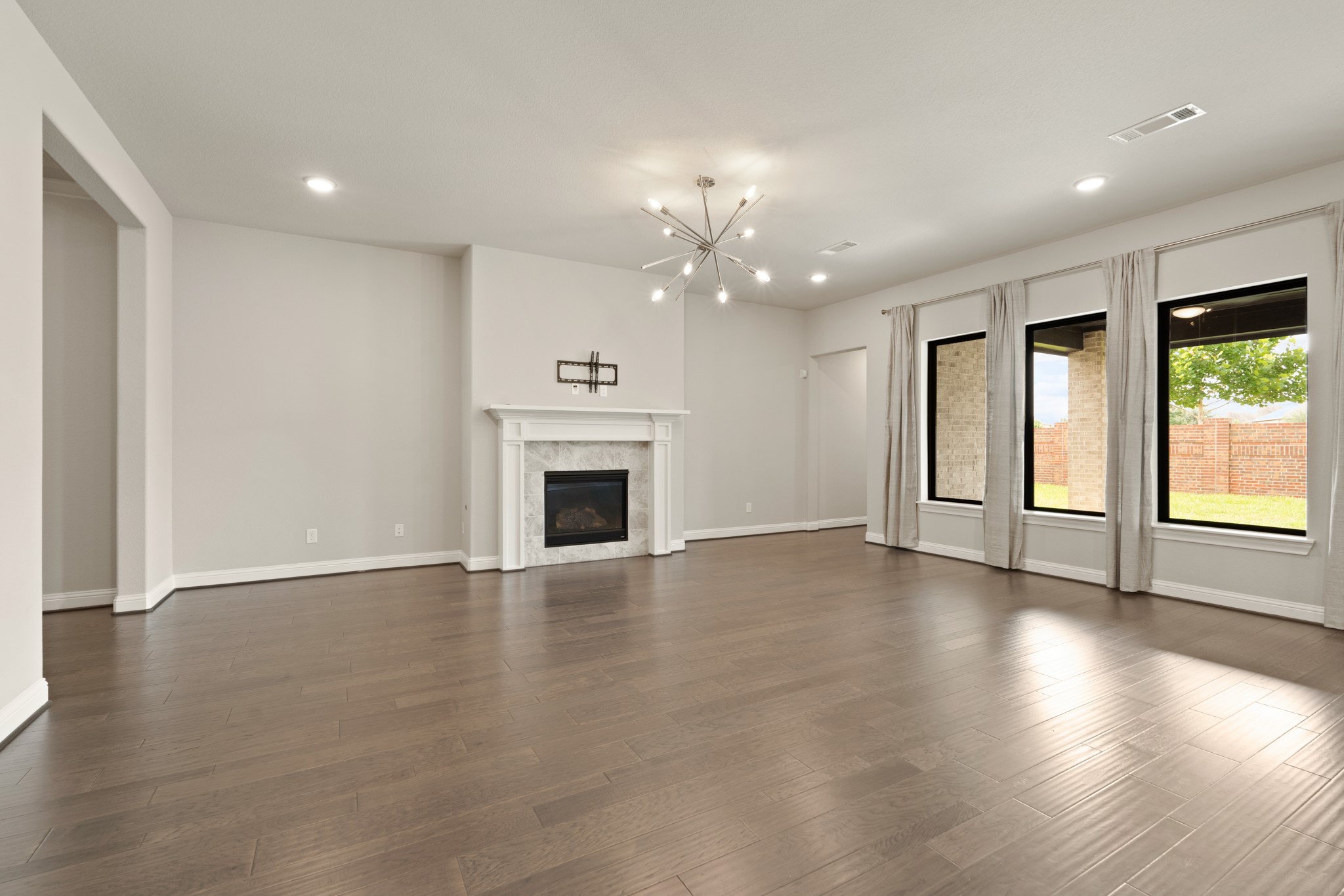 Katy, Texas, 77494, United States, 4 Bedrooms Bedrooms, ,3 BathroomsBathrooms,Residential,For Sale,1903819