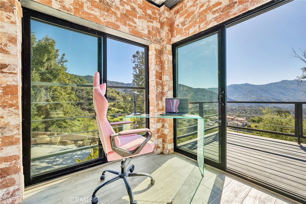 Calabasas, California, 91302, United States, 5 Bedrooms Bedrooms, ,3 BathroomsBathrooms,Residential,For Sale,1742769