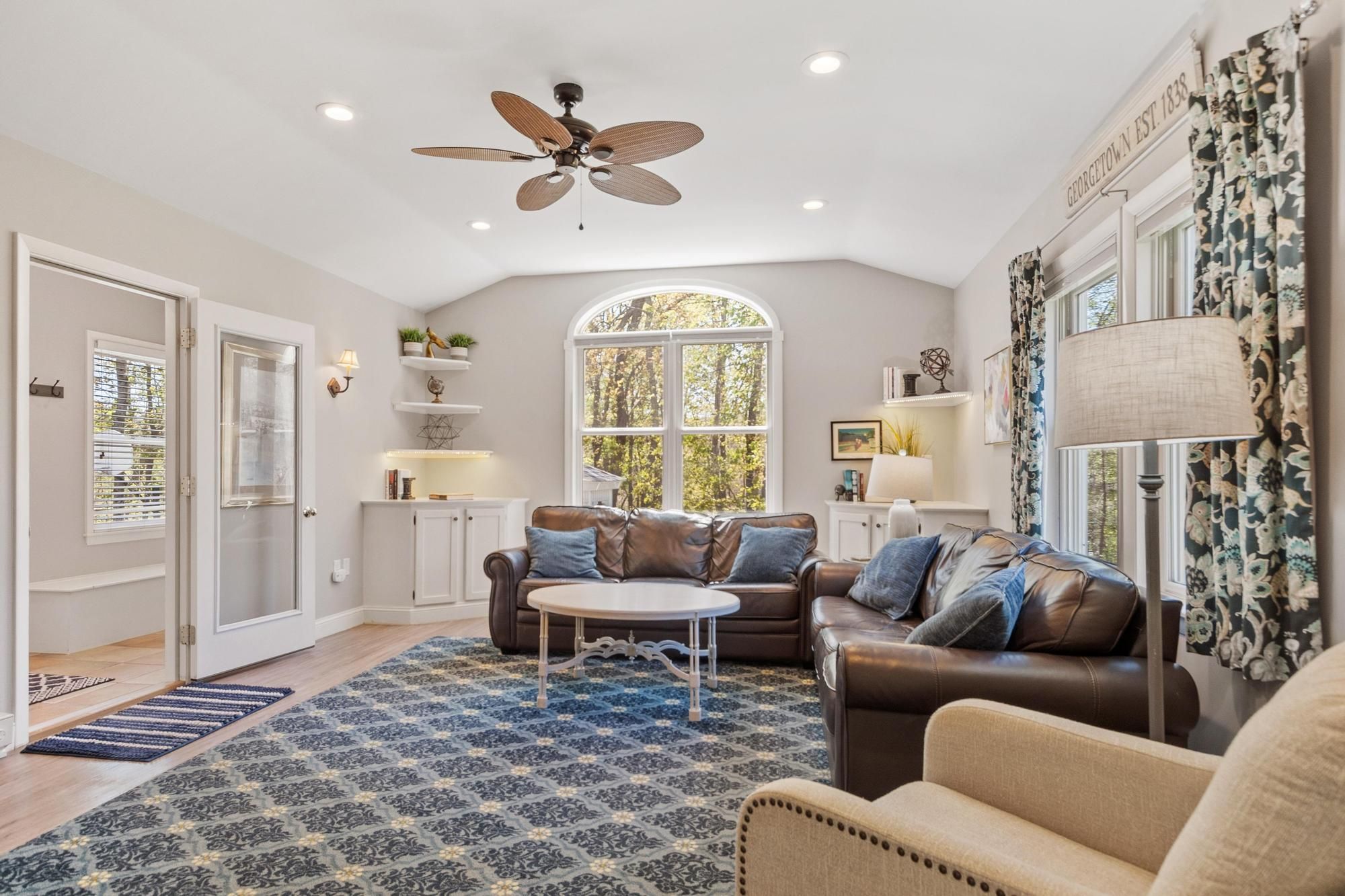  22 Nelson Ave, Georgetown, MA, 01833 - 物件實景
